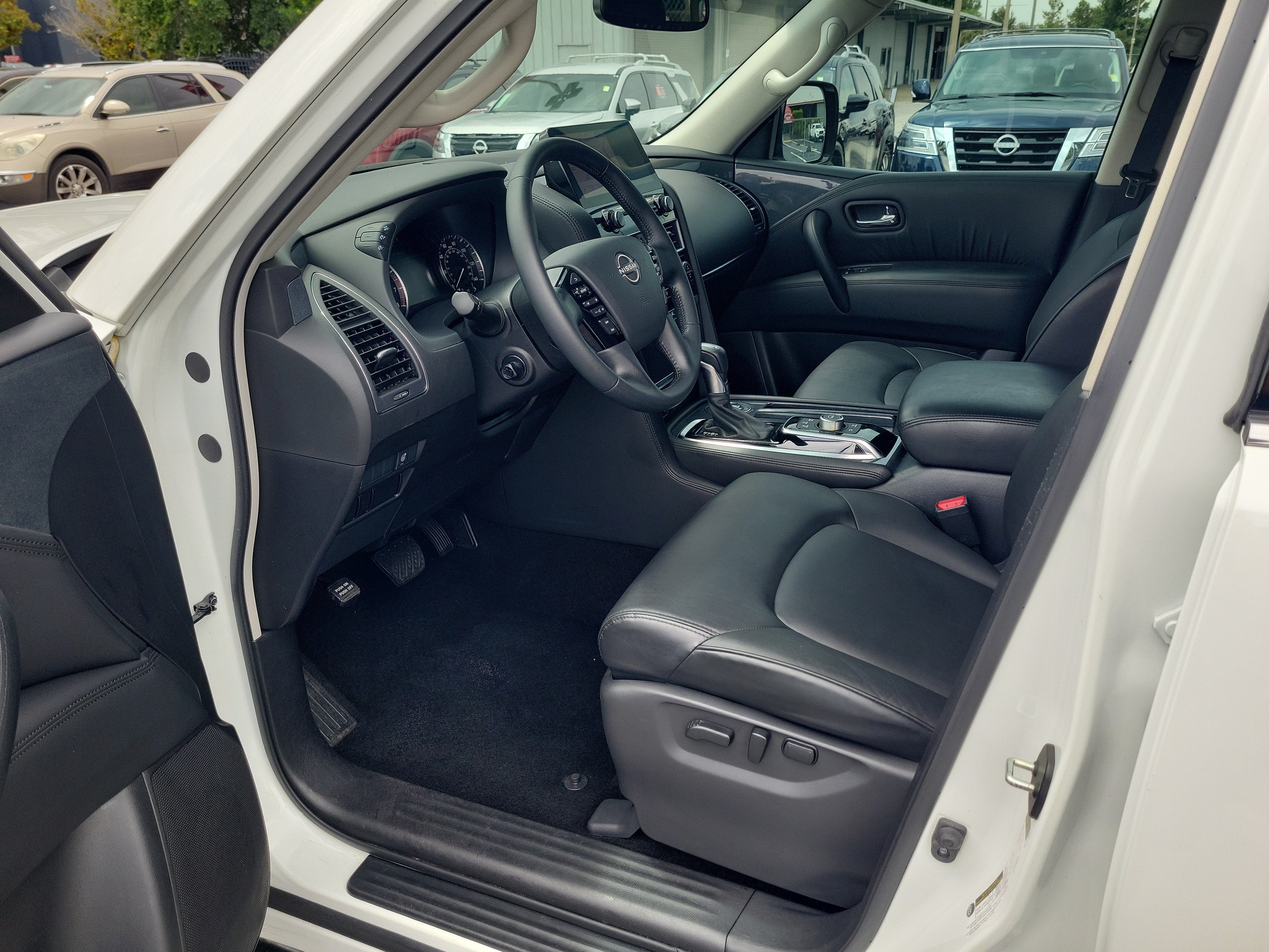 2024 Nissan Armada SV