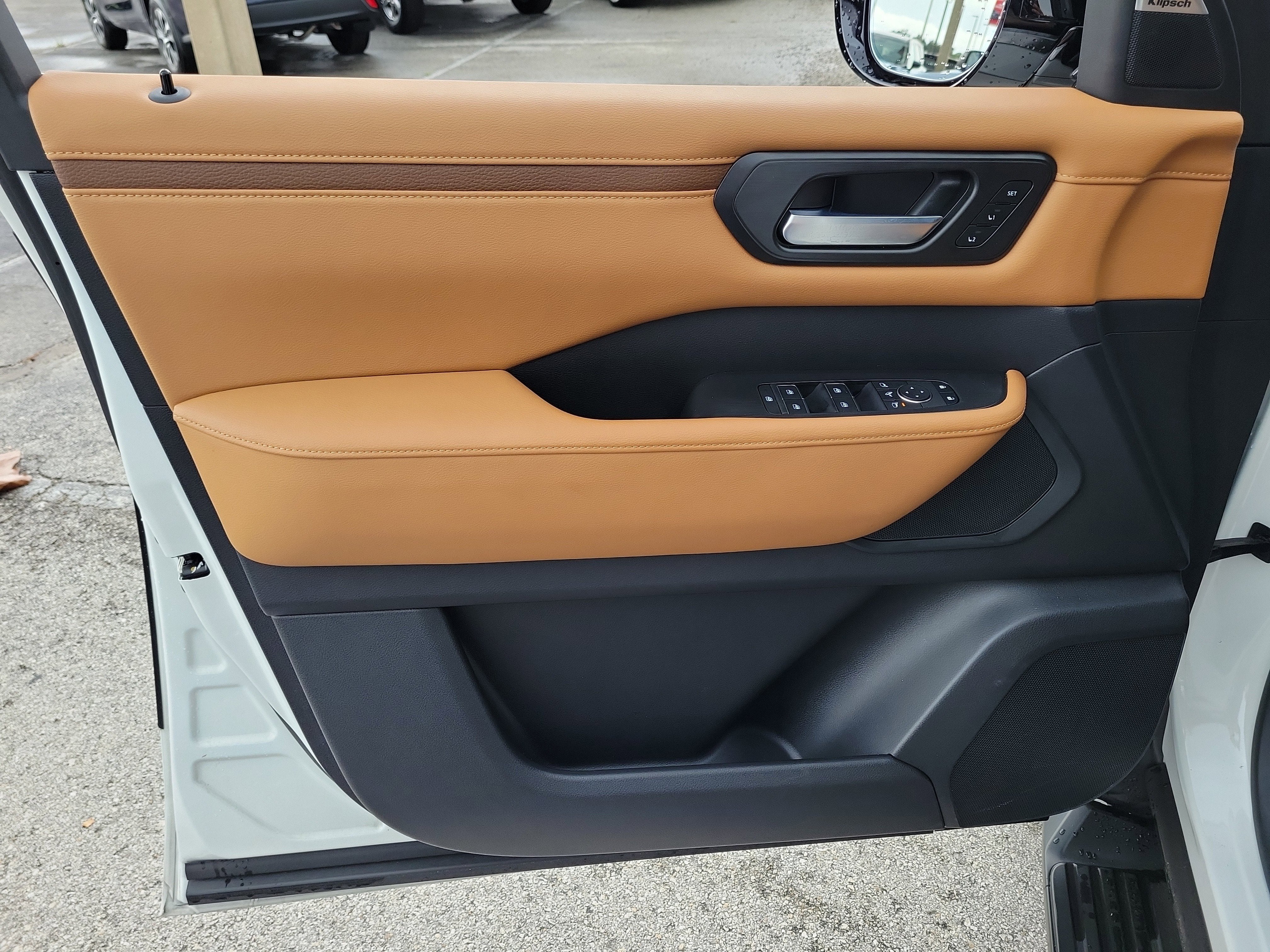 2025 Nissan Armada SL