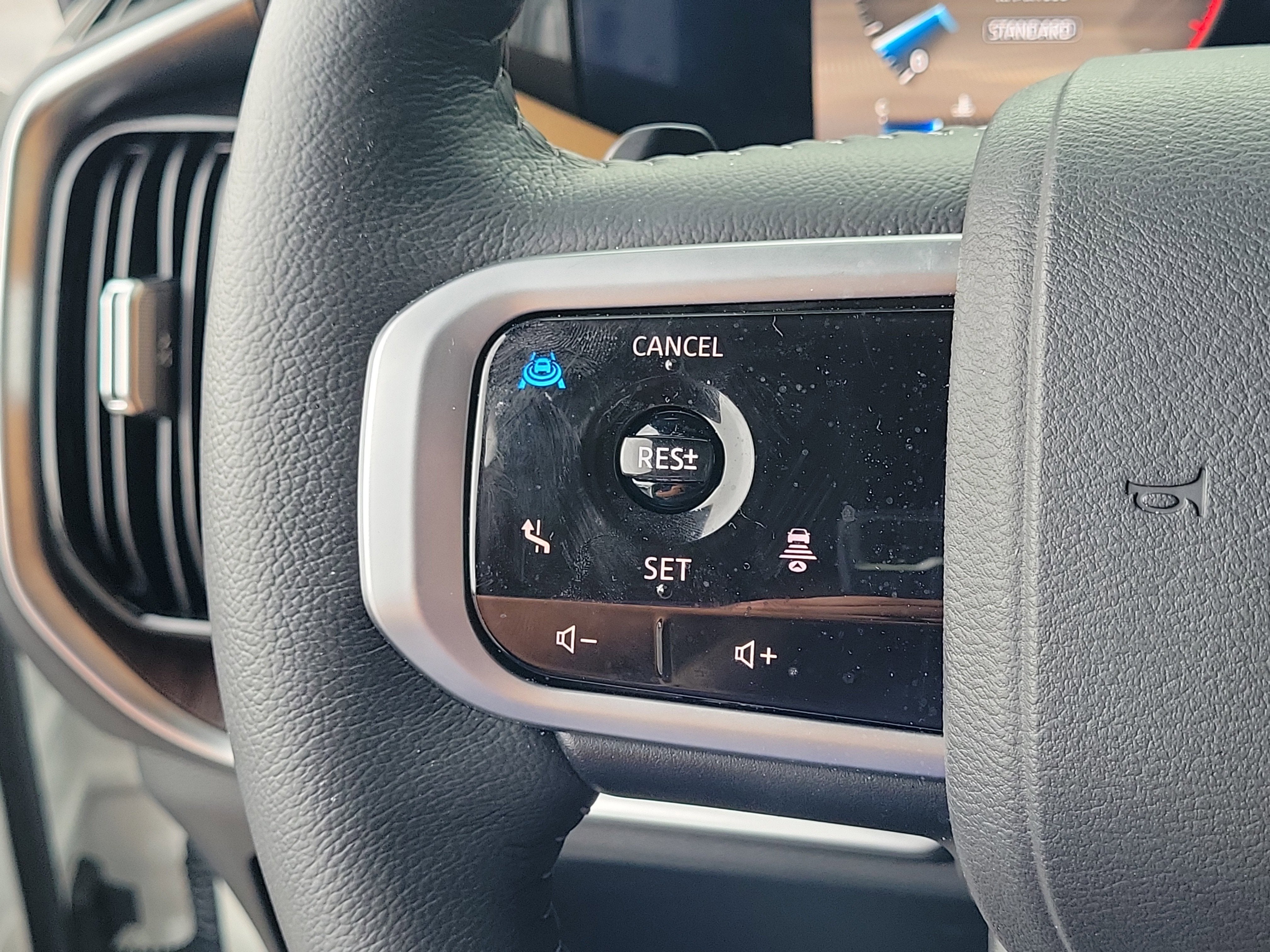 2025 Nissan Armada SL