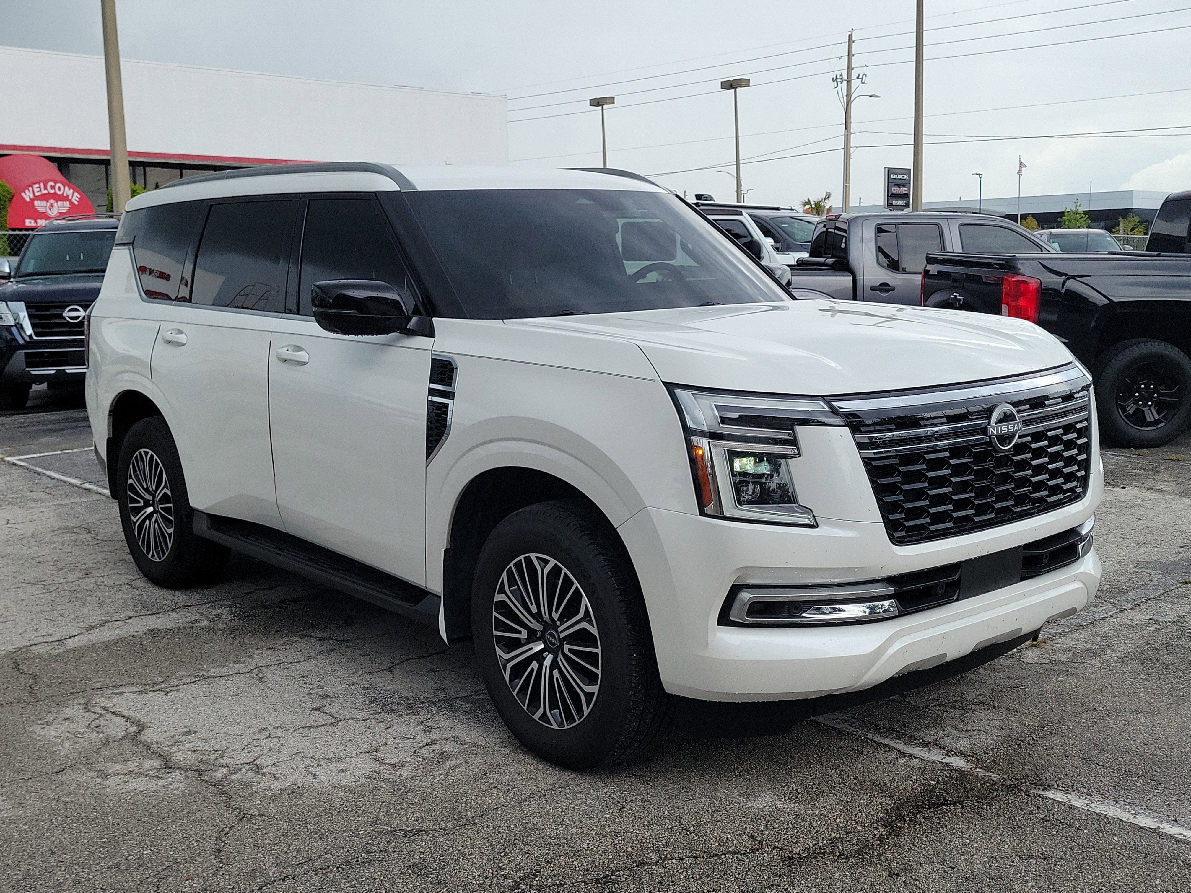 2025 Nissan Armada SL