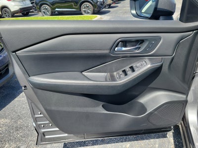 2025 Nissan Rogue SL