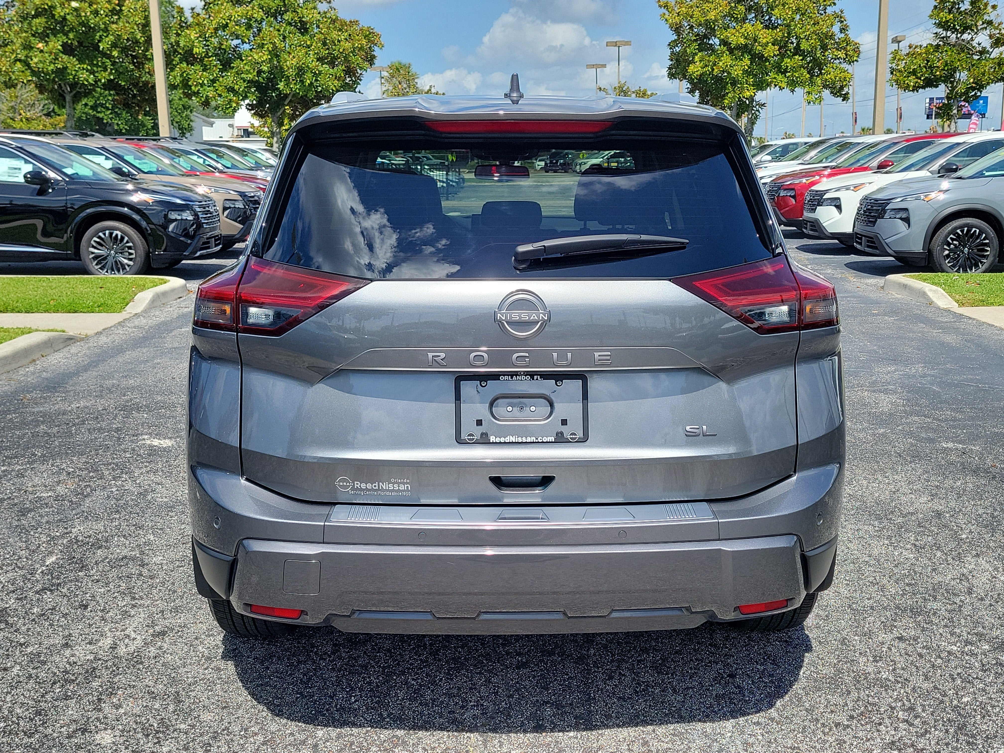 2025 Nissan Rogue SL