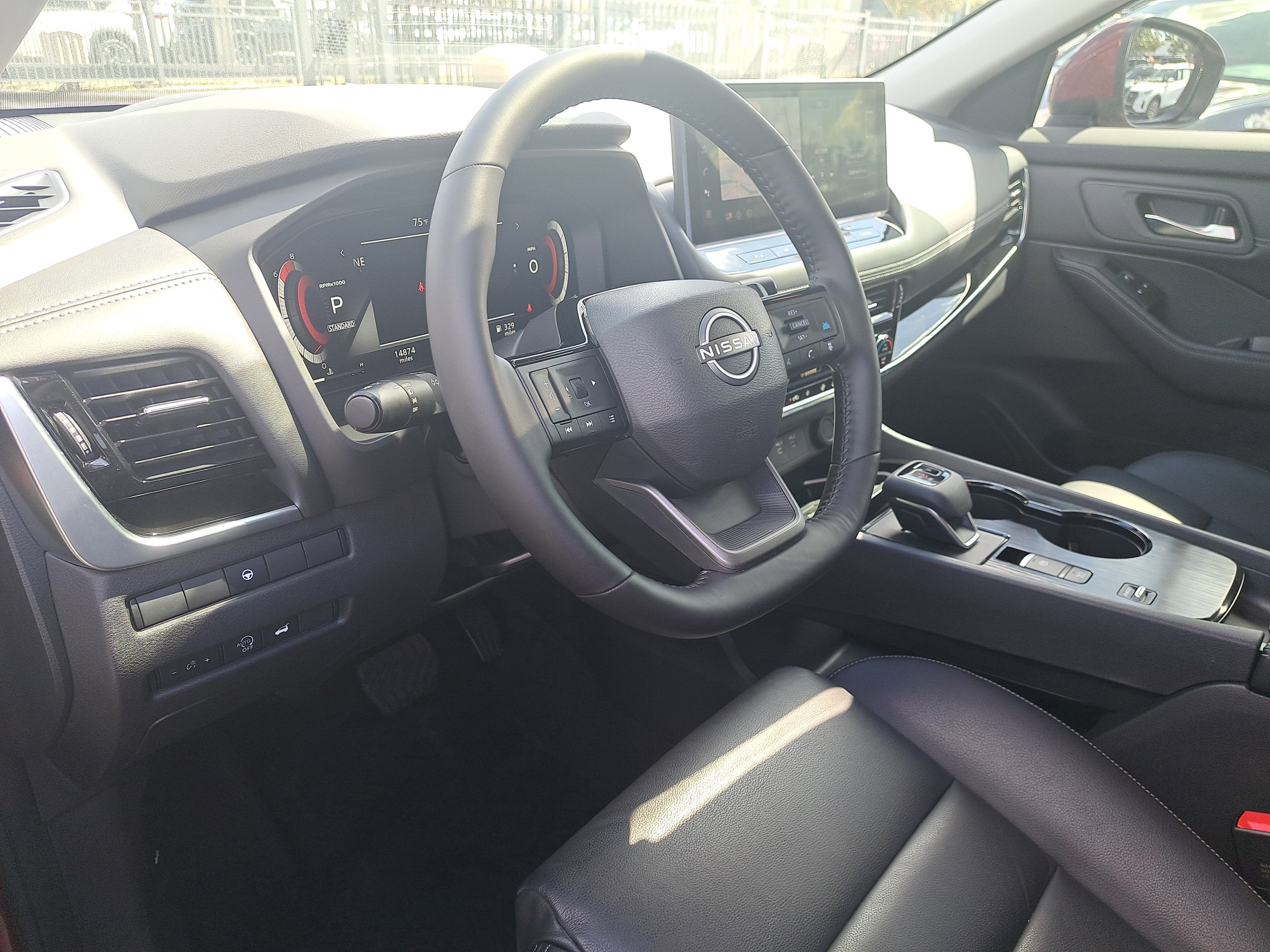 2025 Nissan Rogue SL