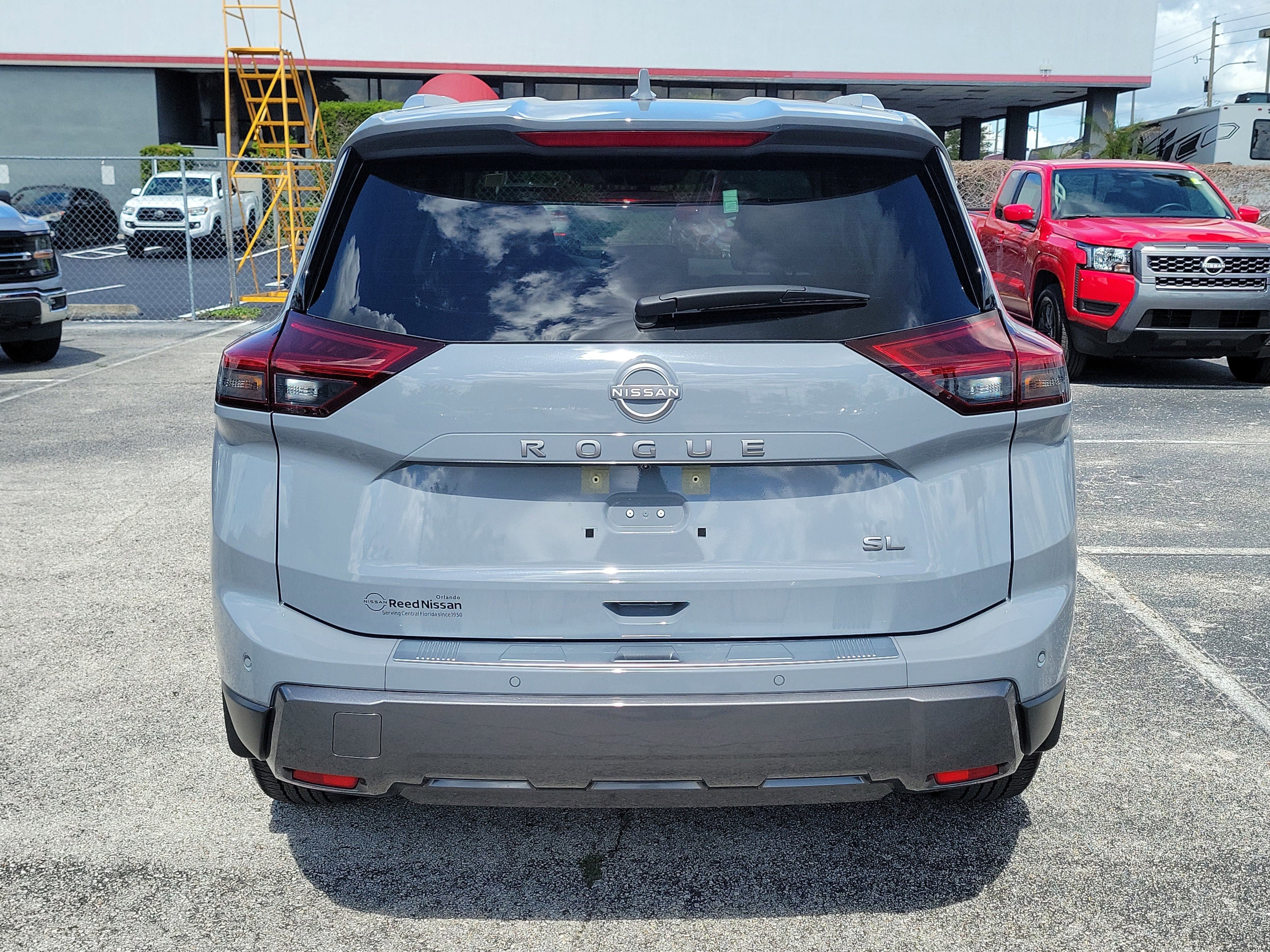 2025 Nissan Rogue SL