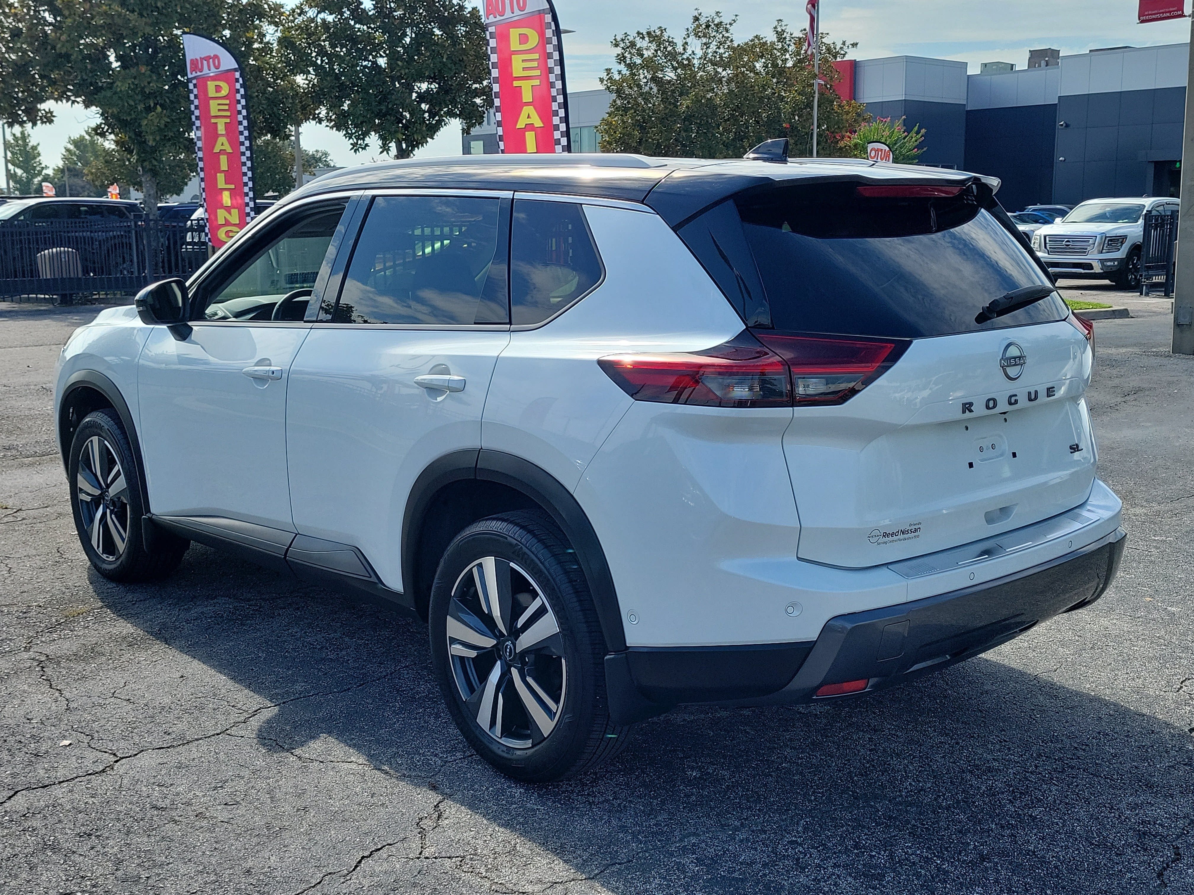 2025 Nissan Rogue SL