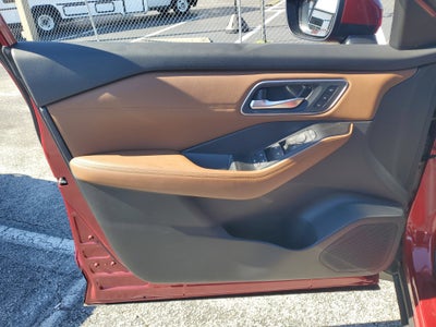 2025 Nissan Rogue Platinum