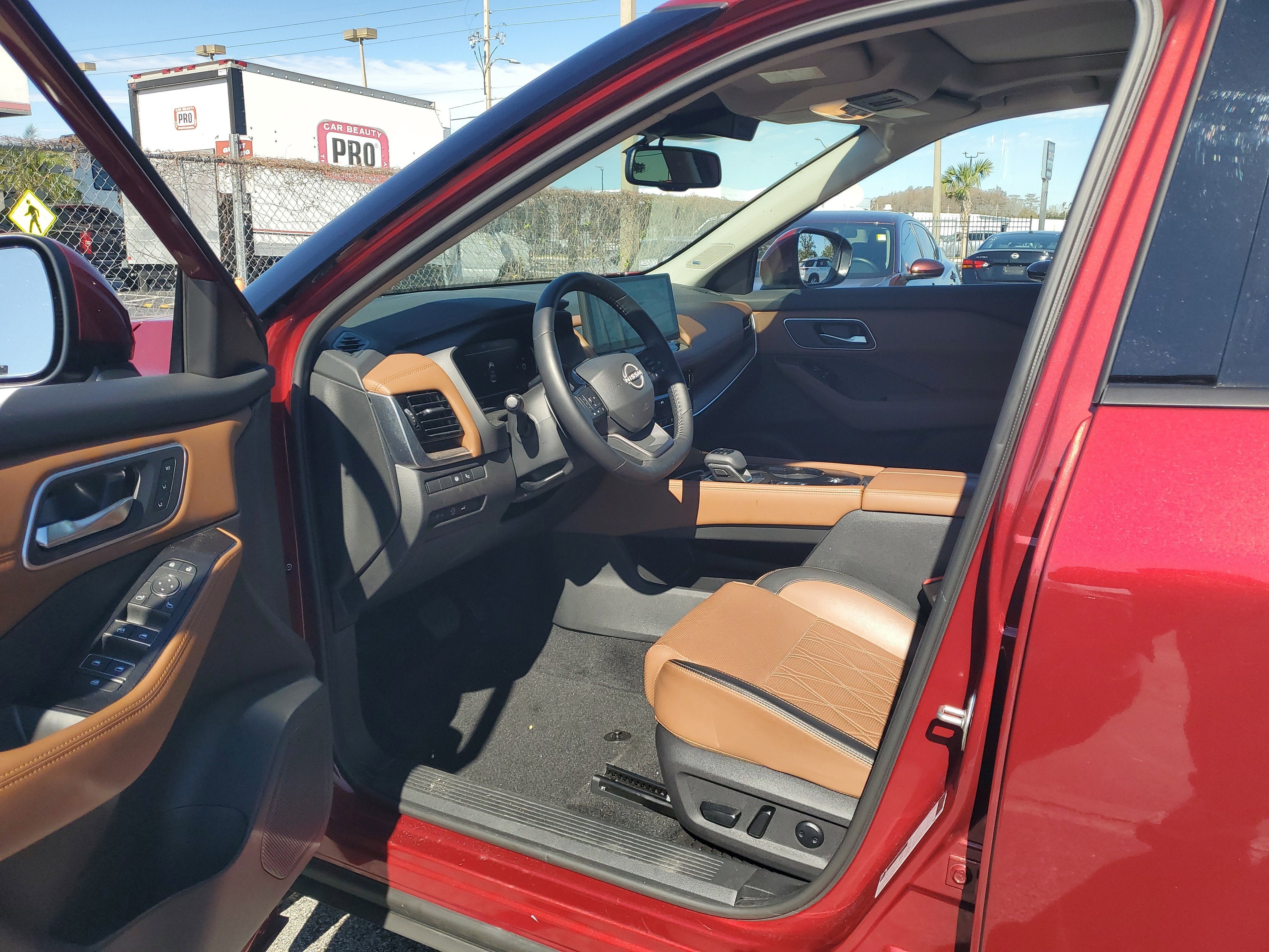 2025 Nissan Rogue Platinum