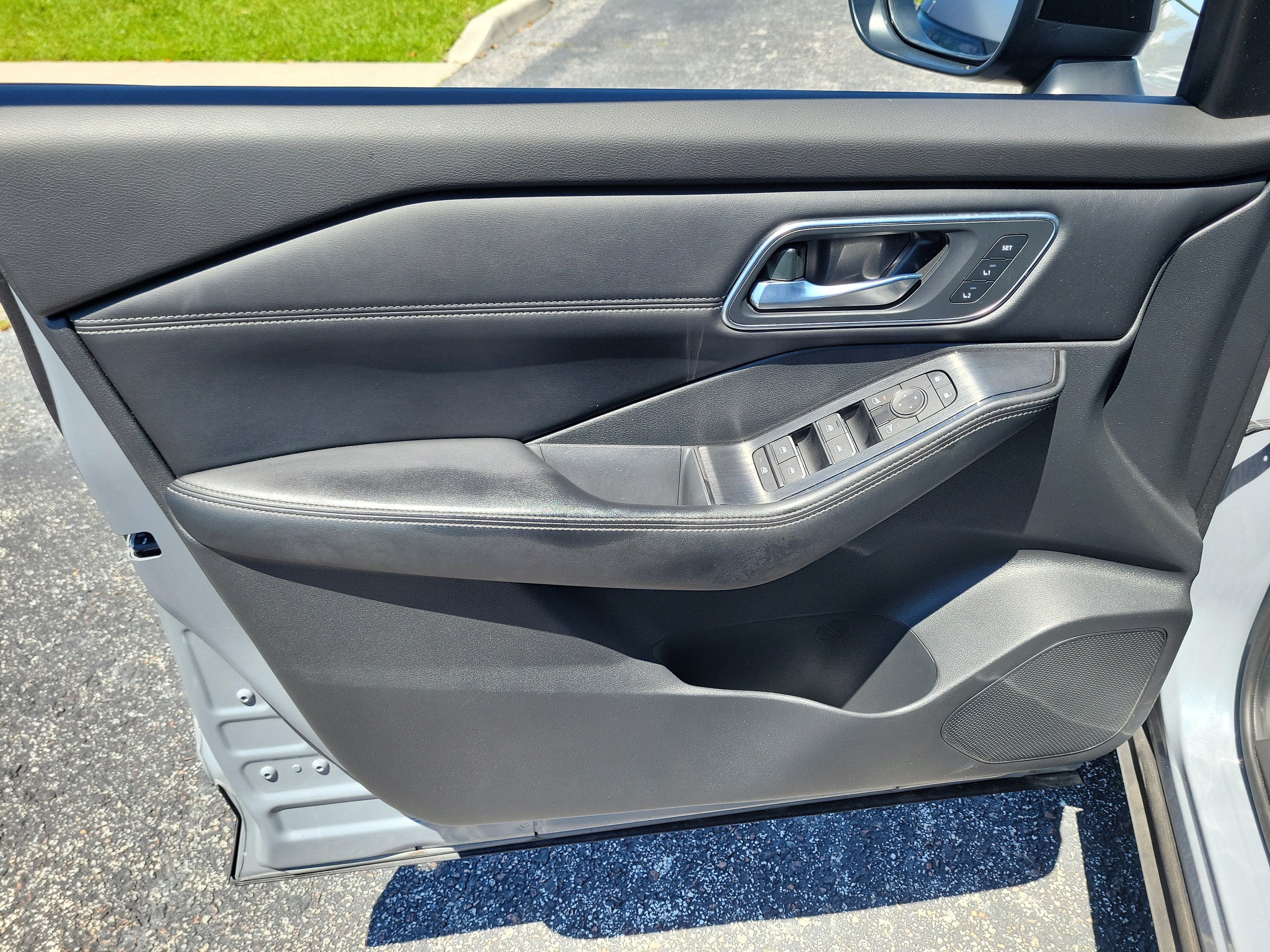 2024 Nissan Rogue Platinum