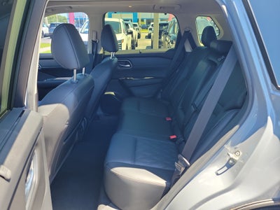 2024 Nissan Rogue Platinum