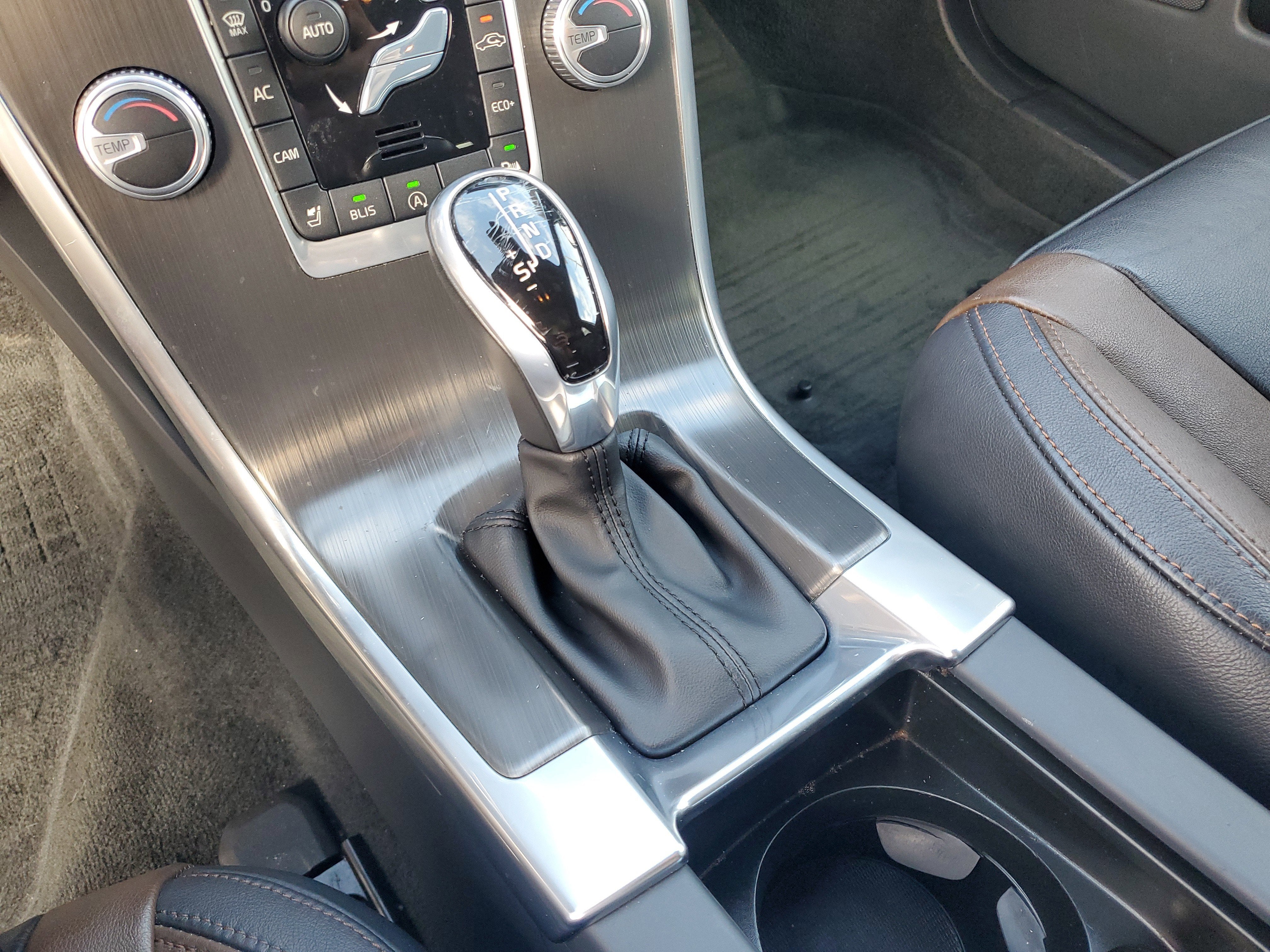 2016 Volvo XC60 T5 Drive-E Premier