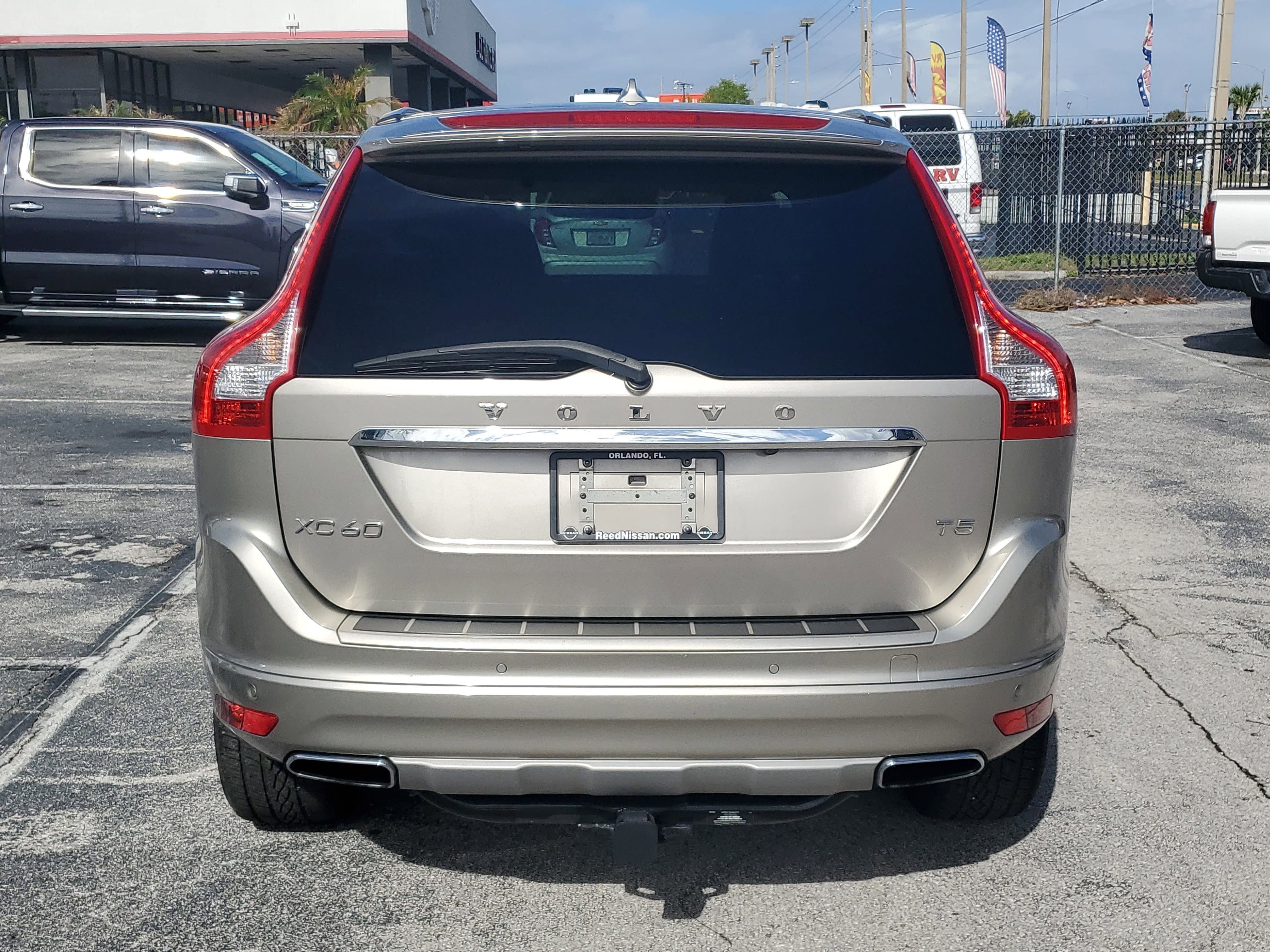 2016 Volvo XC60 T5 Drive-E Premier
