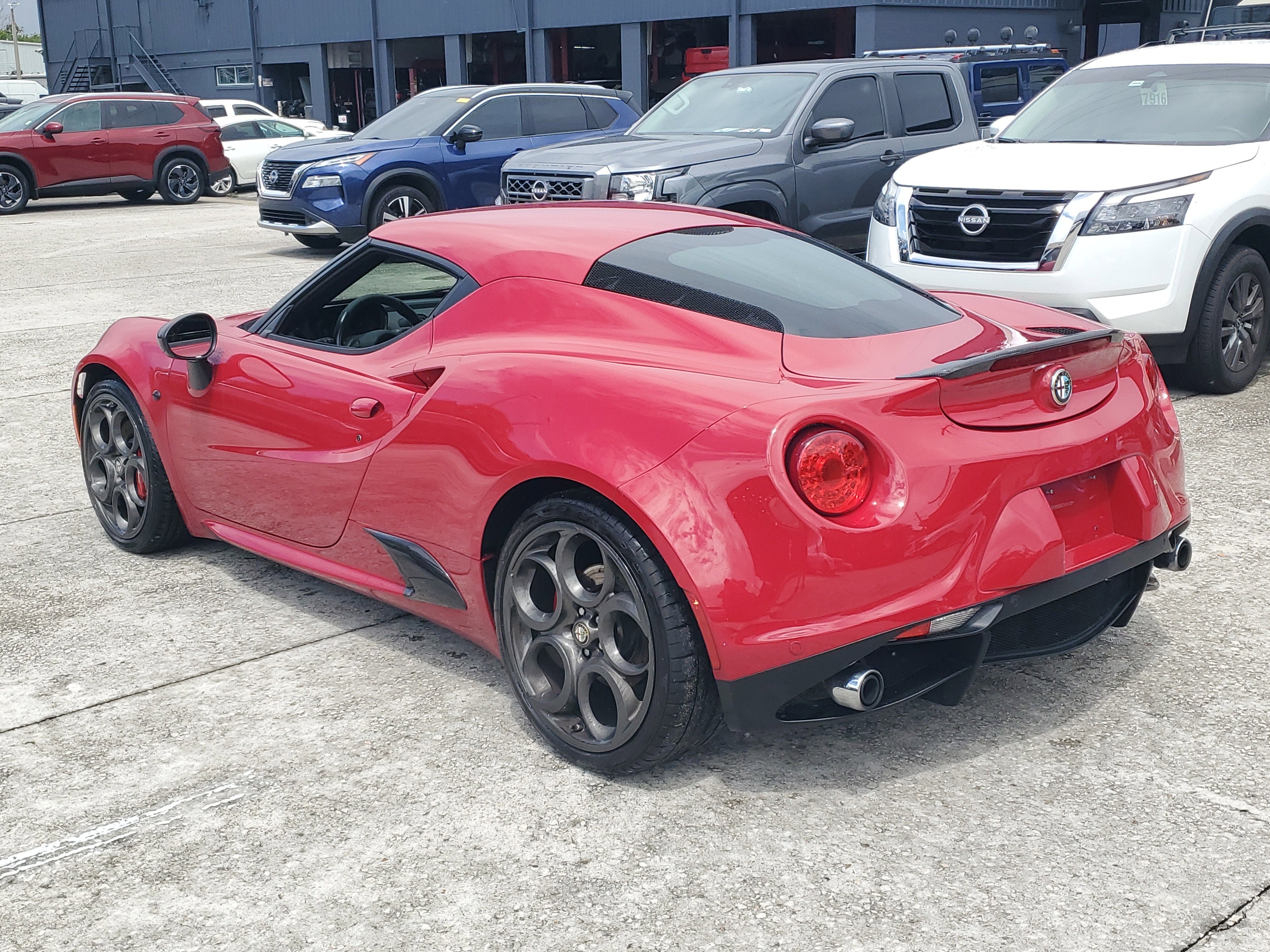 2015 Alfa Romeo 4C Launch Edition