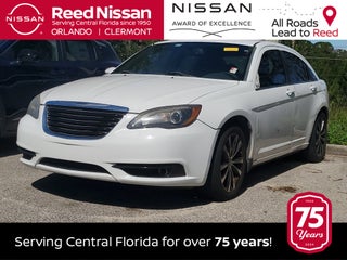 2013 Chrysler 200 Touring