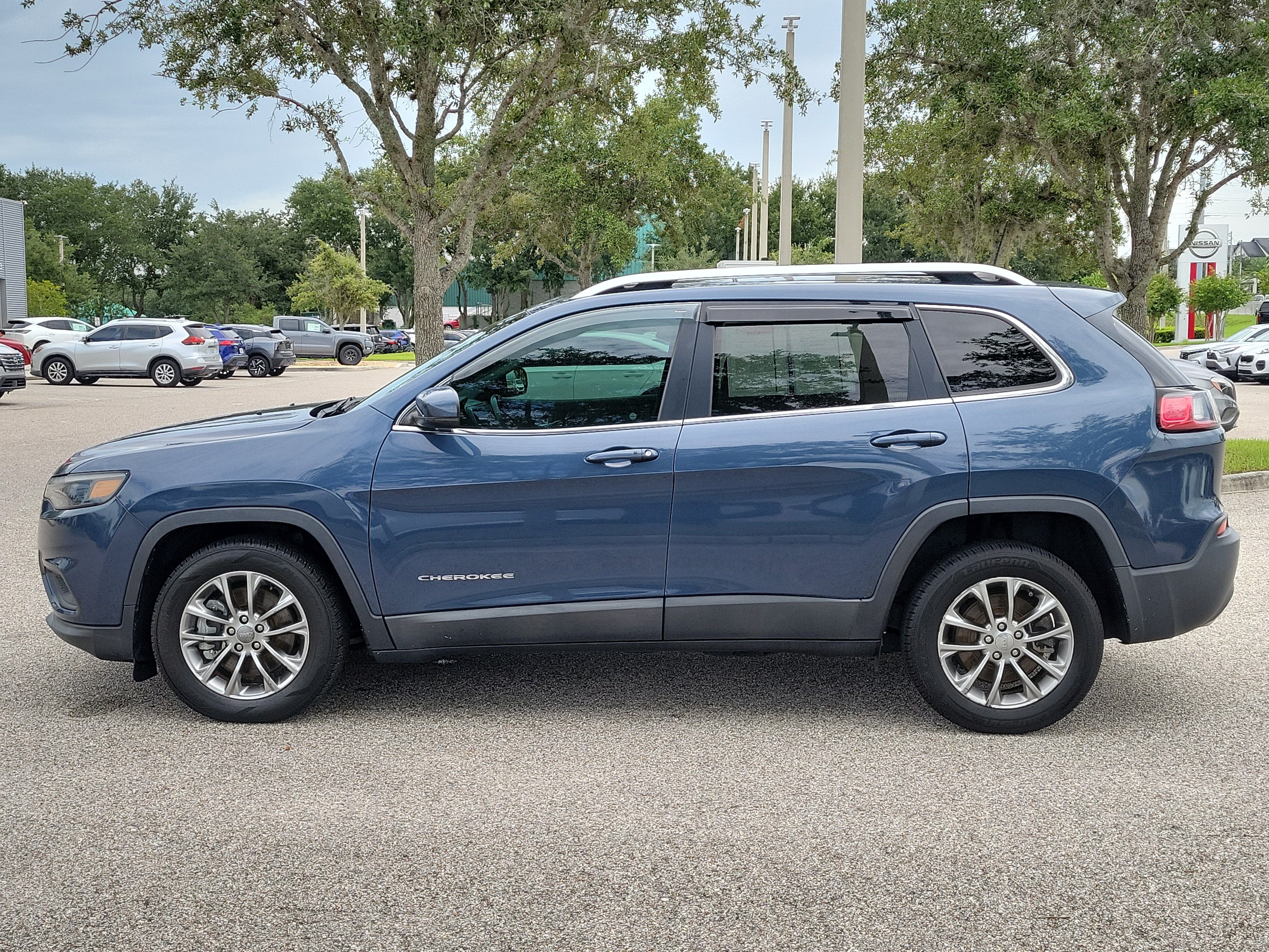 2021 Jeep Cherokee Latitude Lux