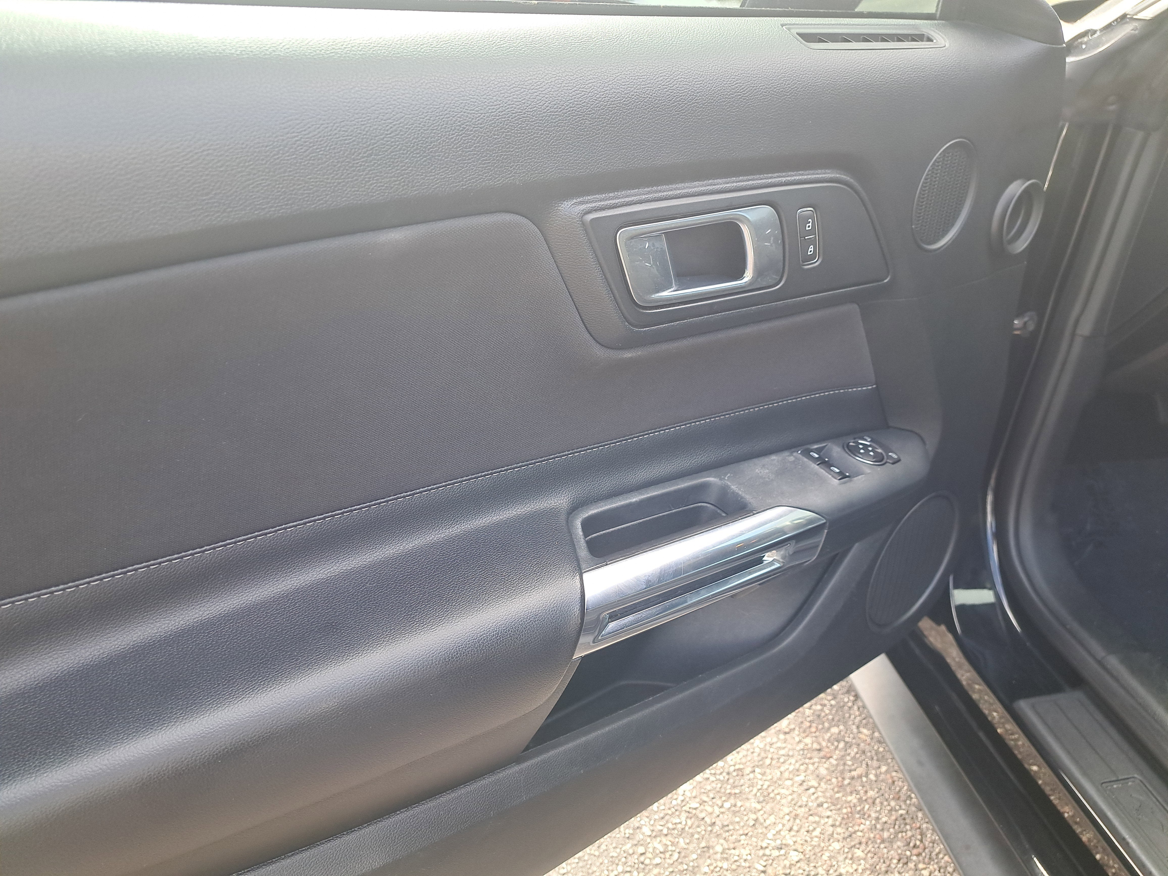 2020 Ford Mustang EcoBoost