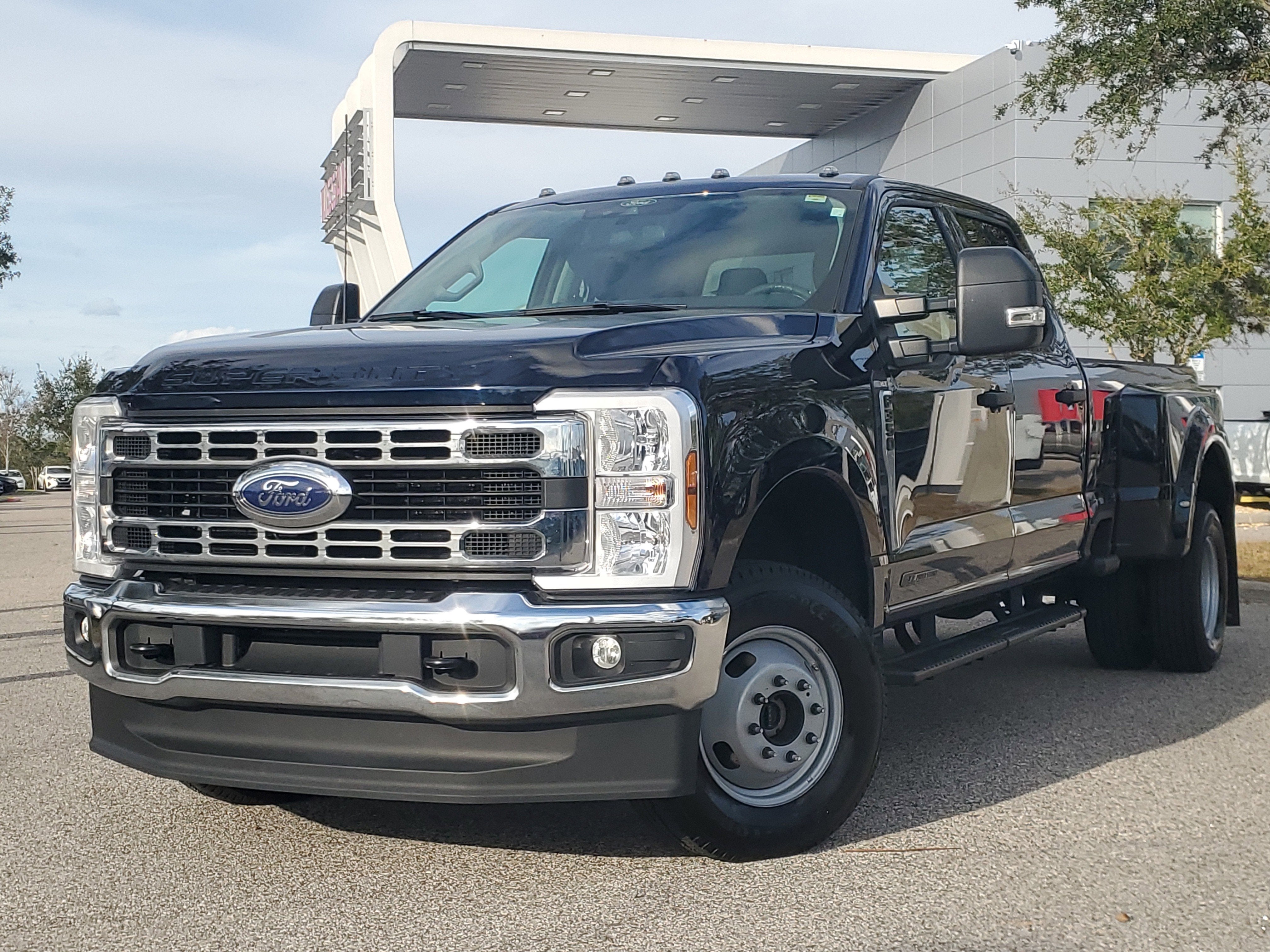 2025 Ford Super Duty F-350 DRW XLT