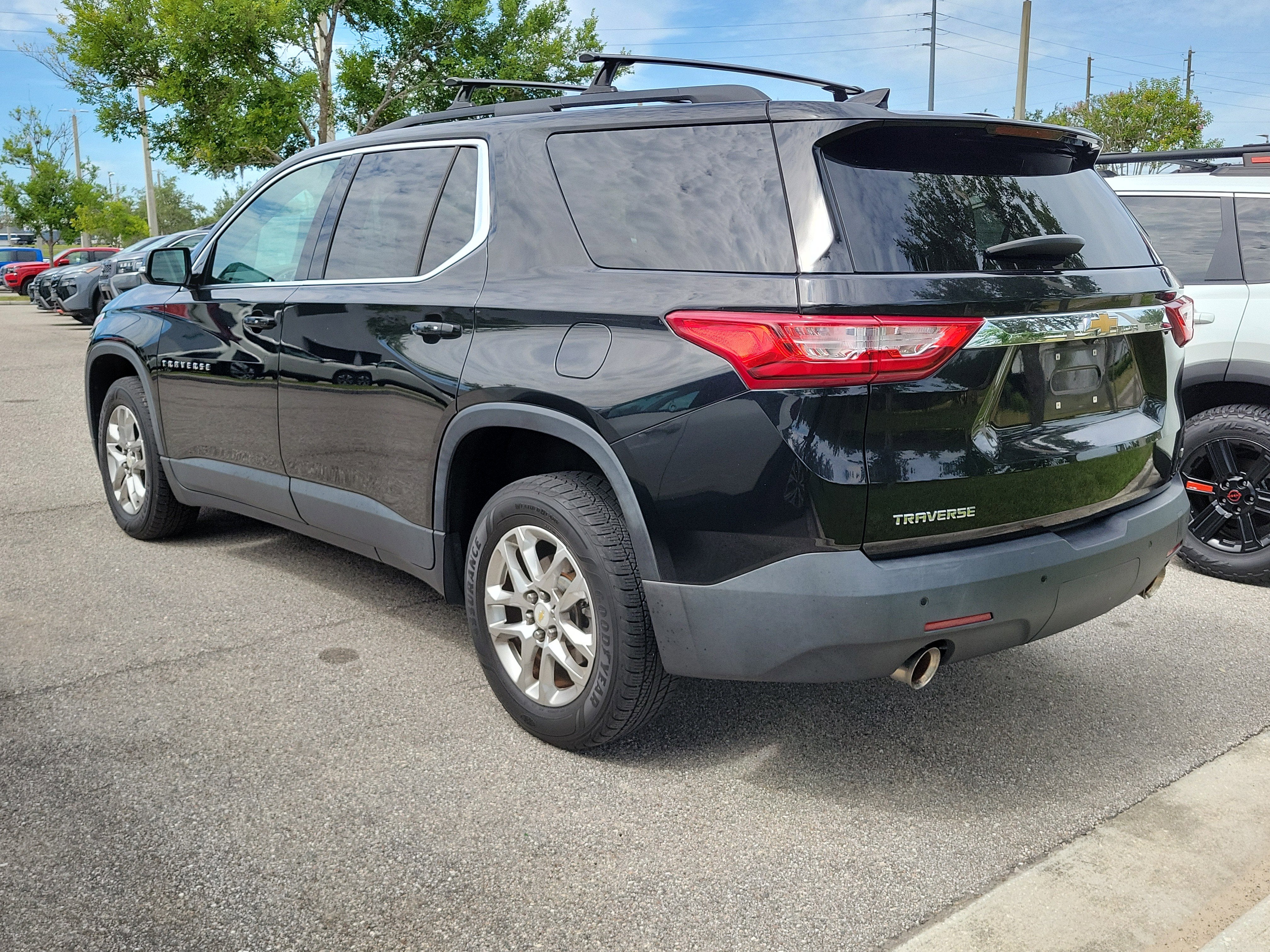 2020 Chevrolet Traverse LT Cloth