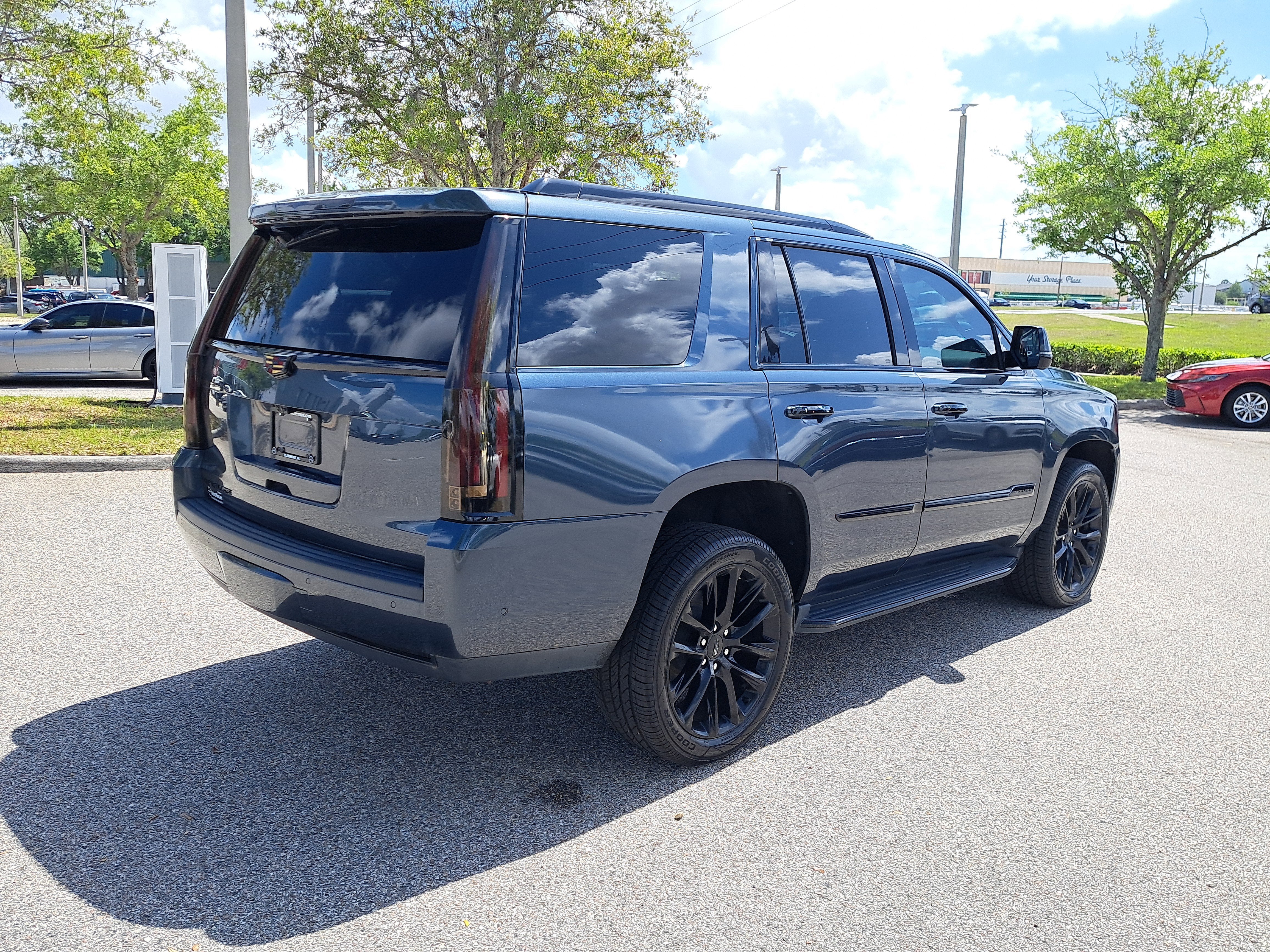 2020 Cadillac Escalade Luxury