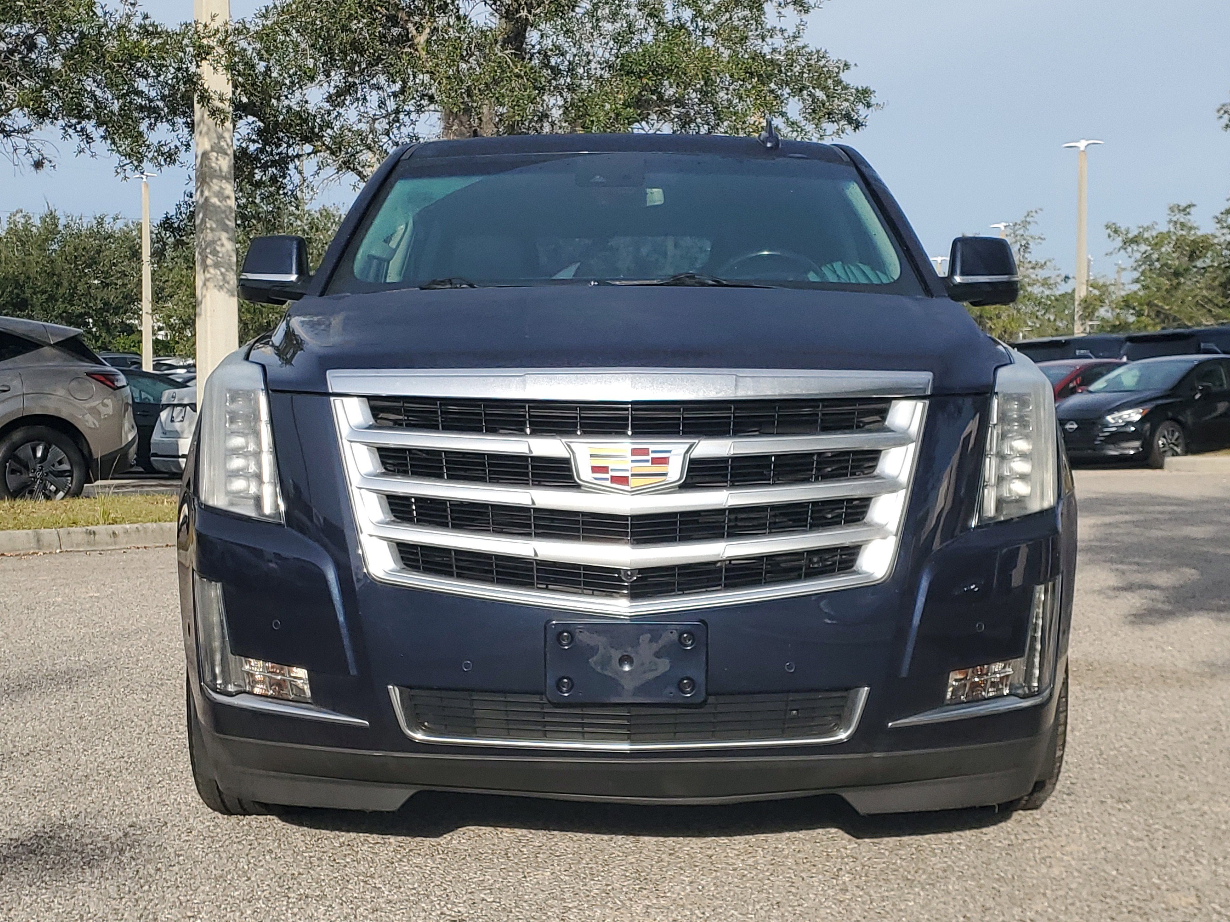 2019 Cadillac Escalade Luxury