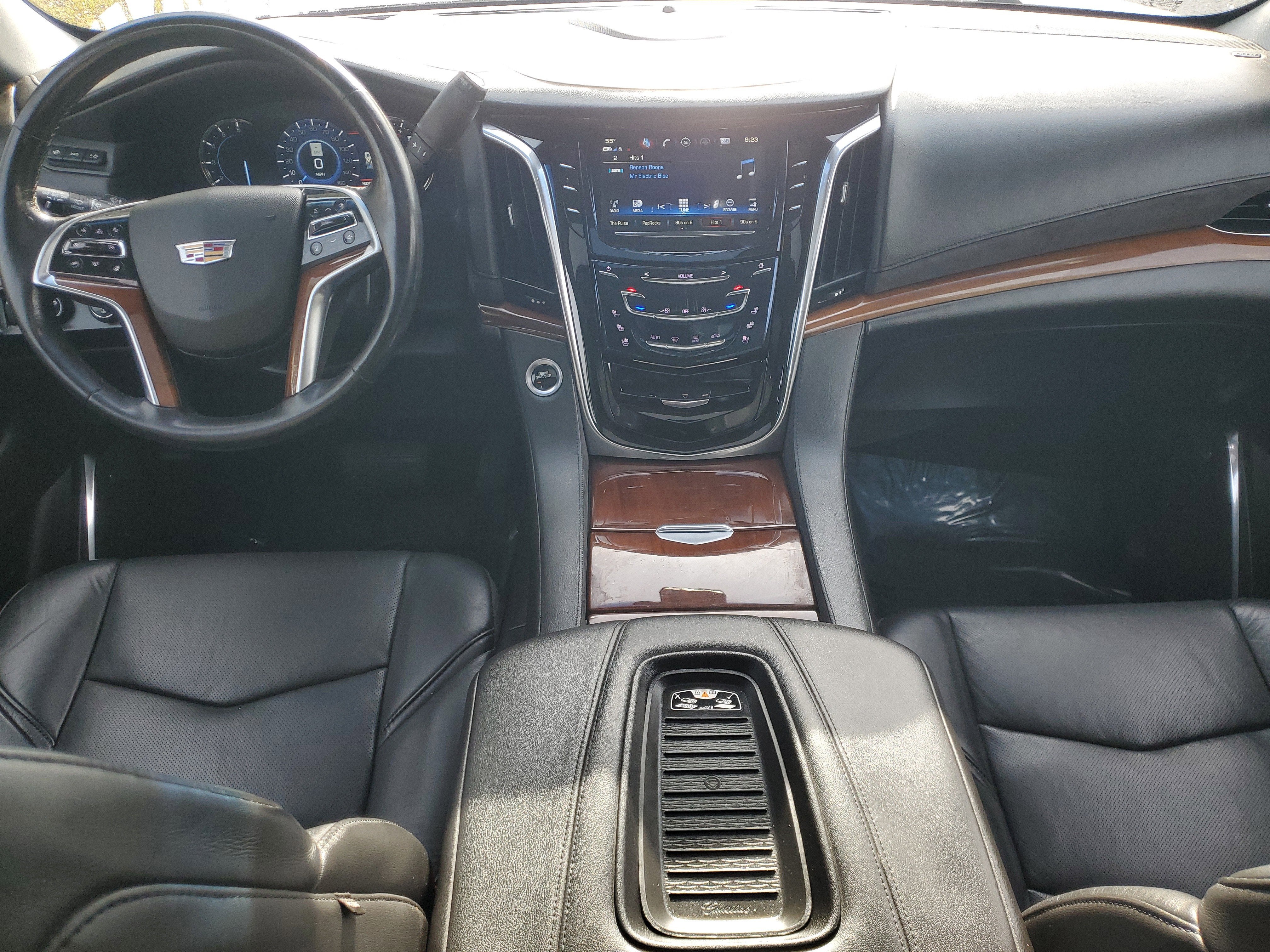 2019 Cadillac Escalade Luxury