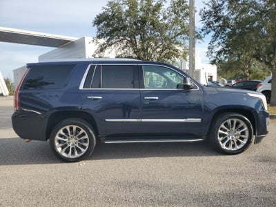 2019 Cadillac Escalade Luxury