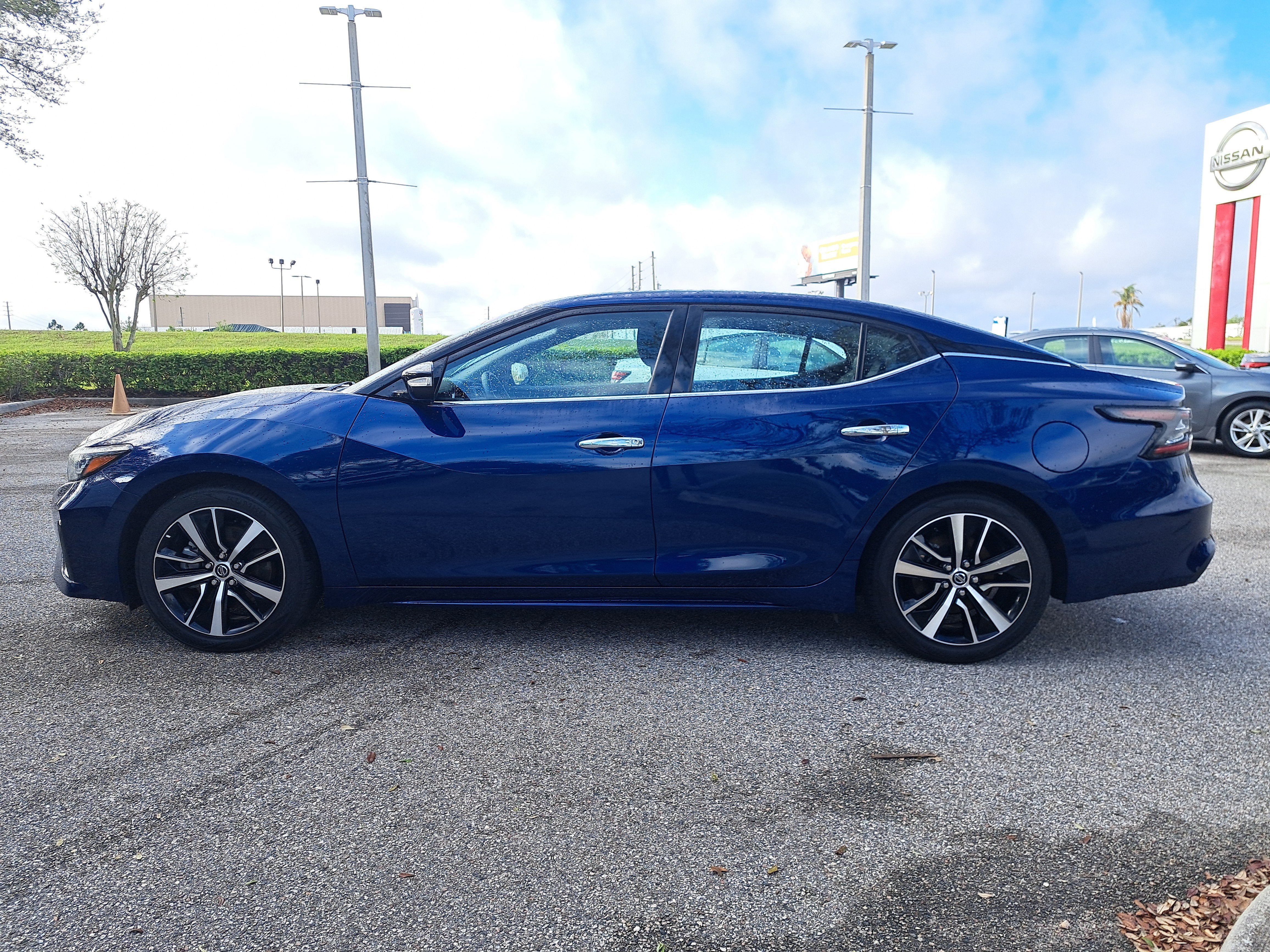 2022 Nissan Maxima SV