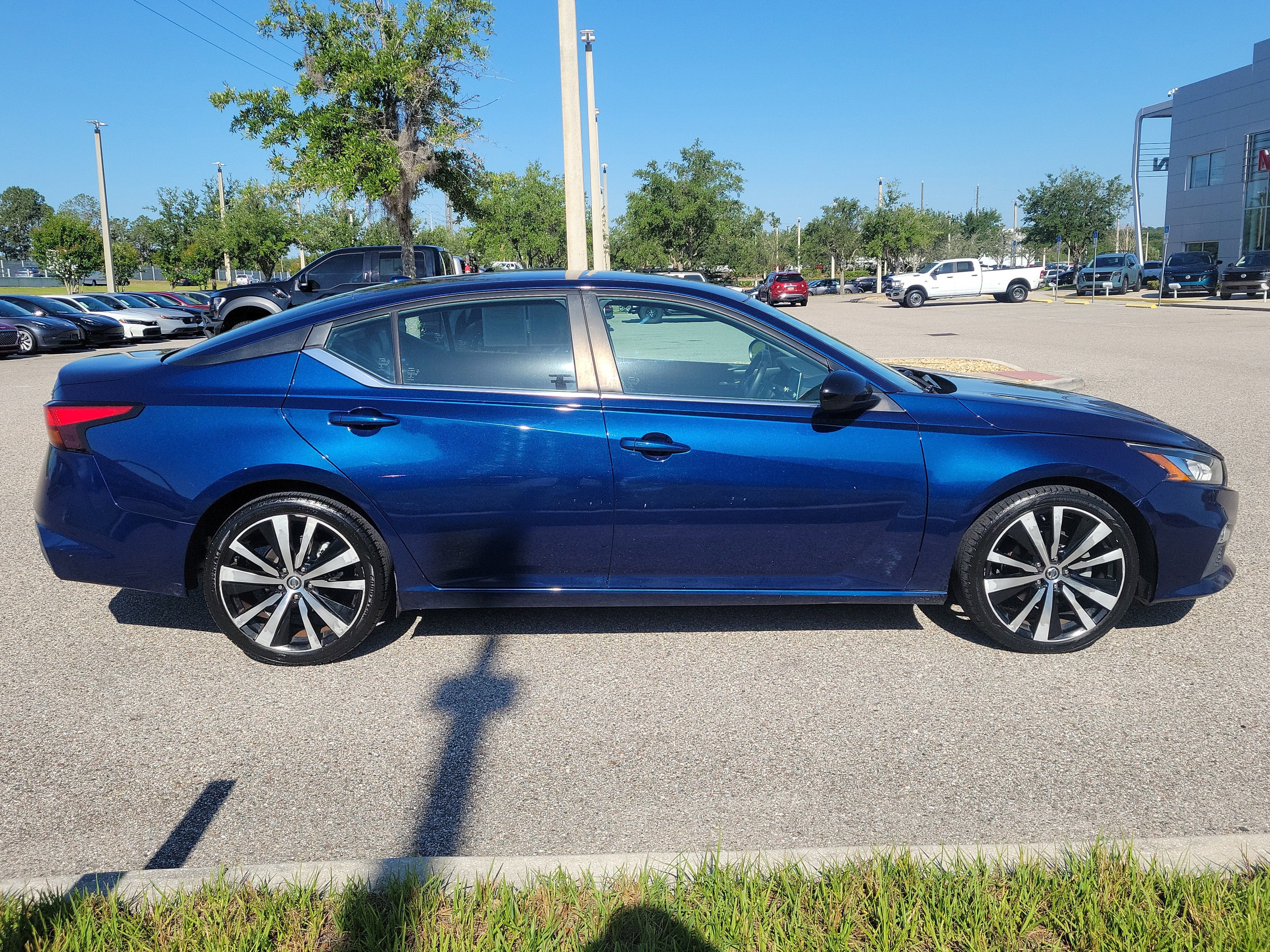 2021 Nissan Altima 2.5 SR