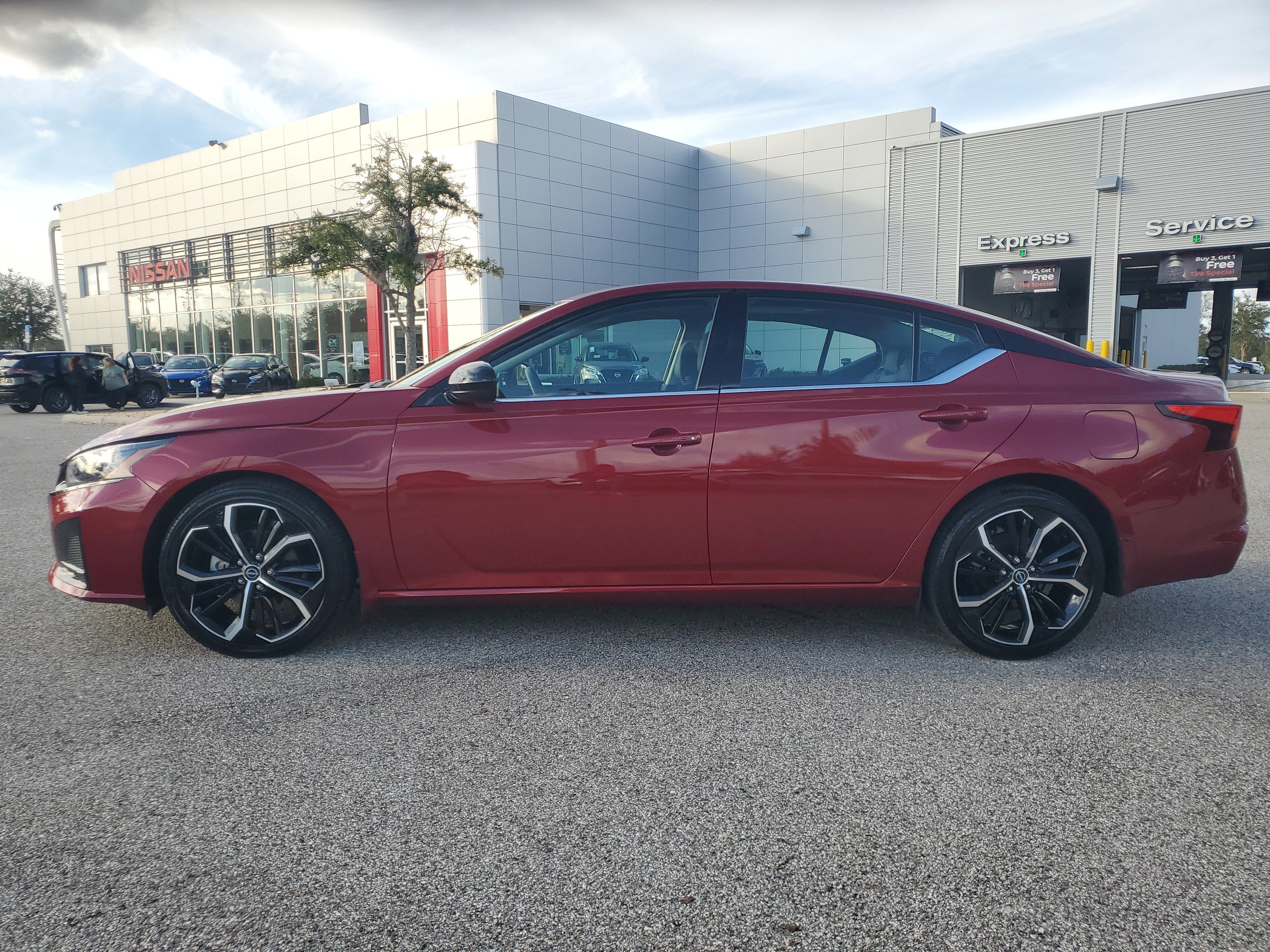 2024 Nissan Altima 2.5 SR