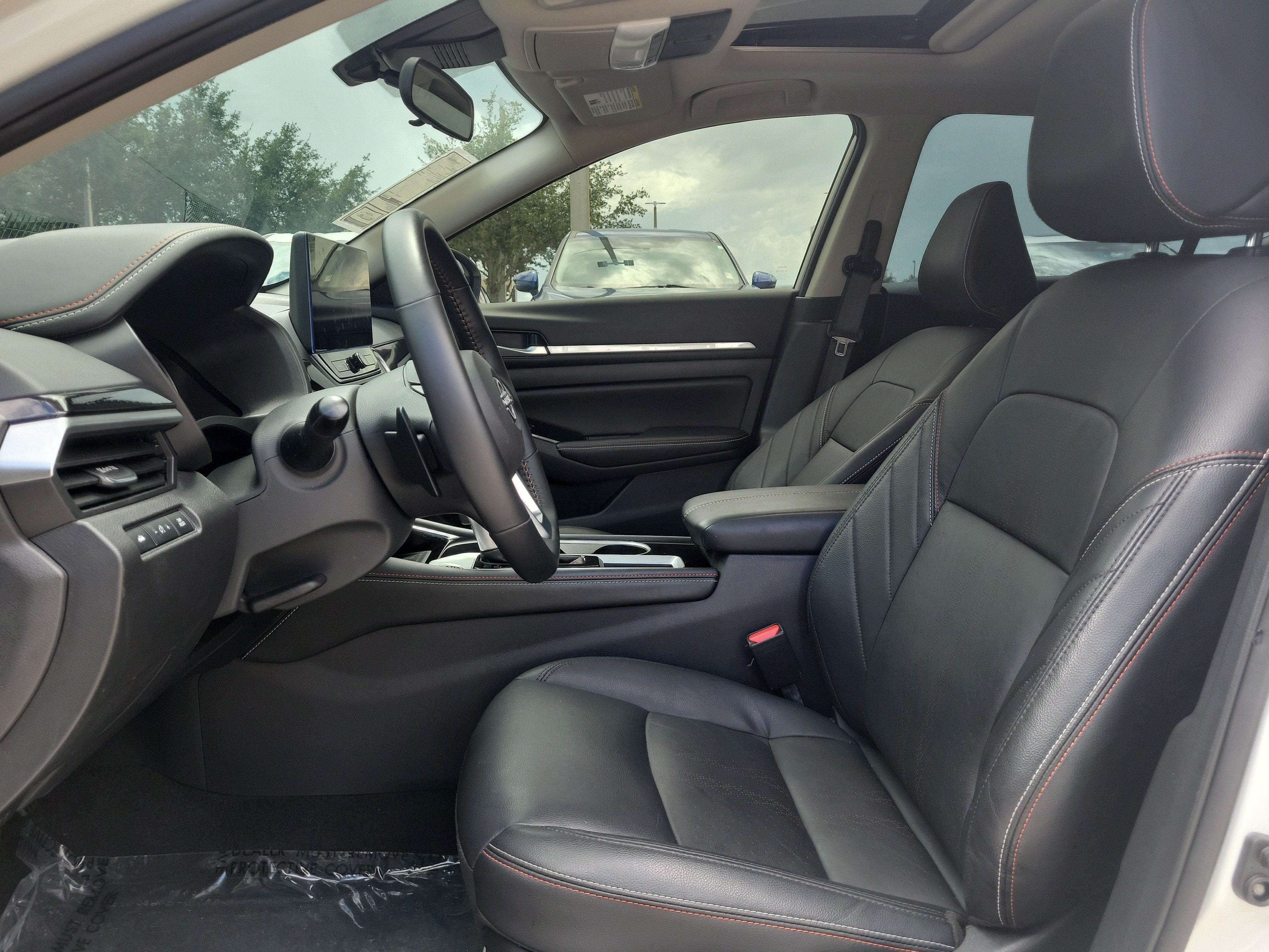 2025 Nissan Altima SR