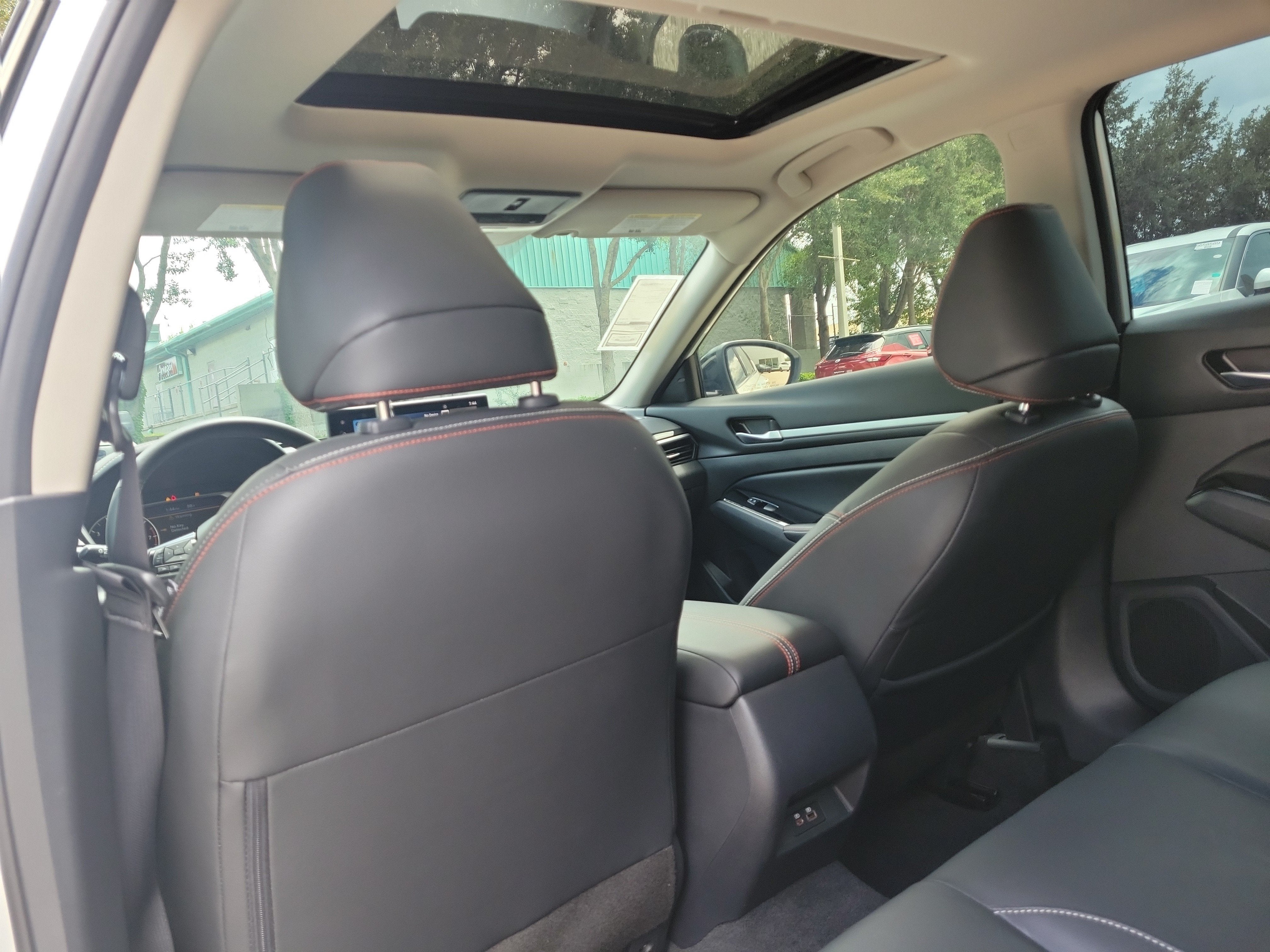 2025 Nissan Altima SR