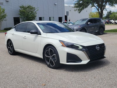 2025 Nissan Altima SR