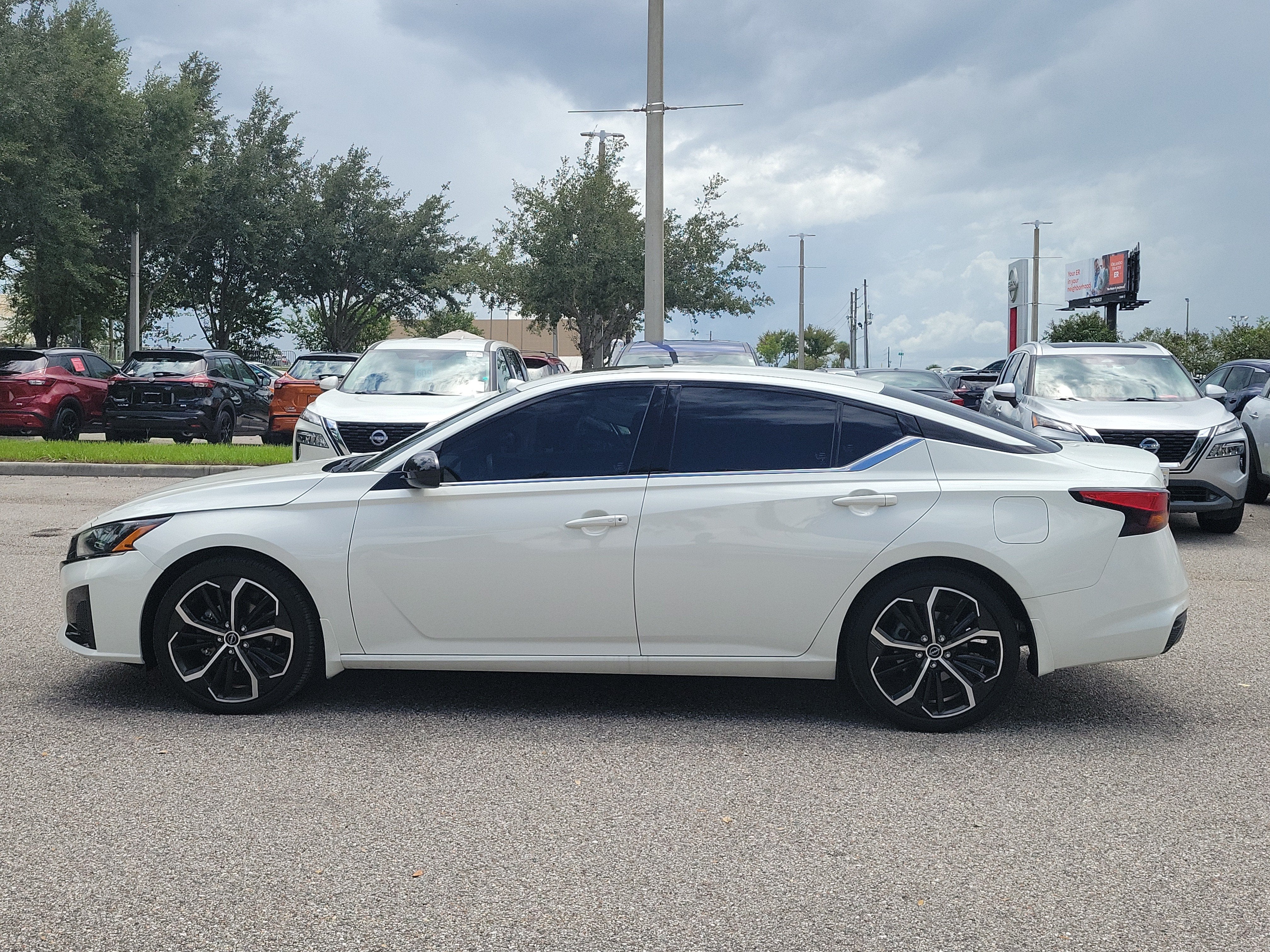 2025 Nissan Altima SR