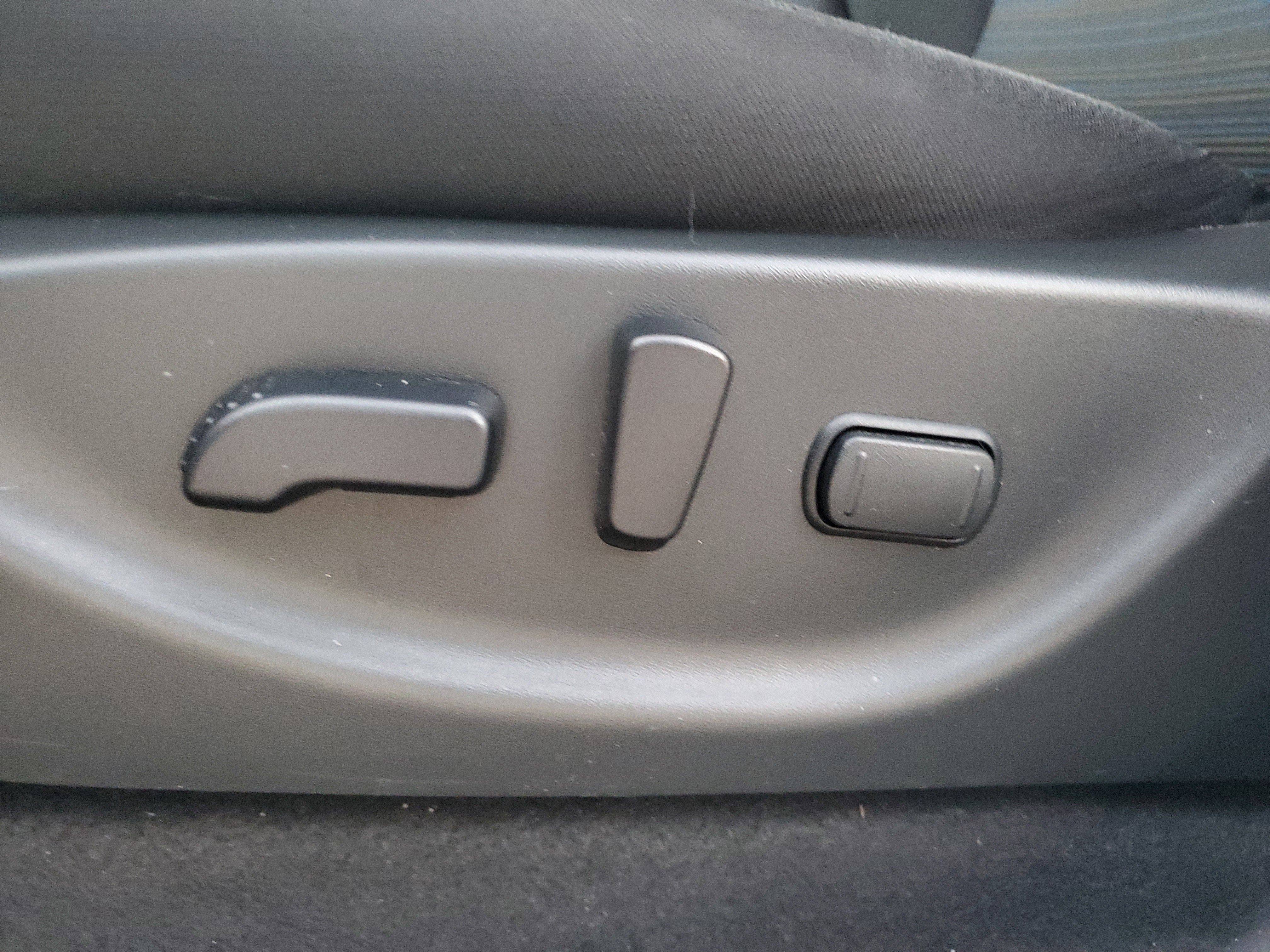 2024 Nissan LEAF SV PLUS