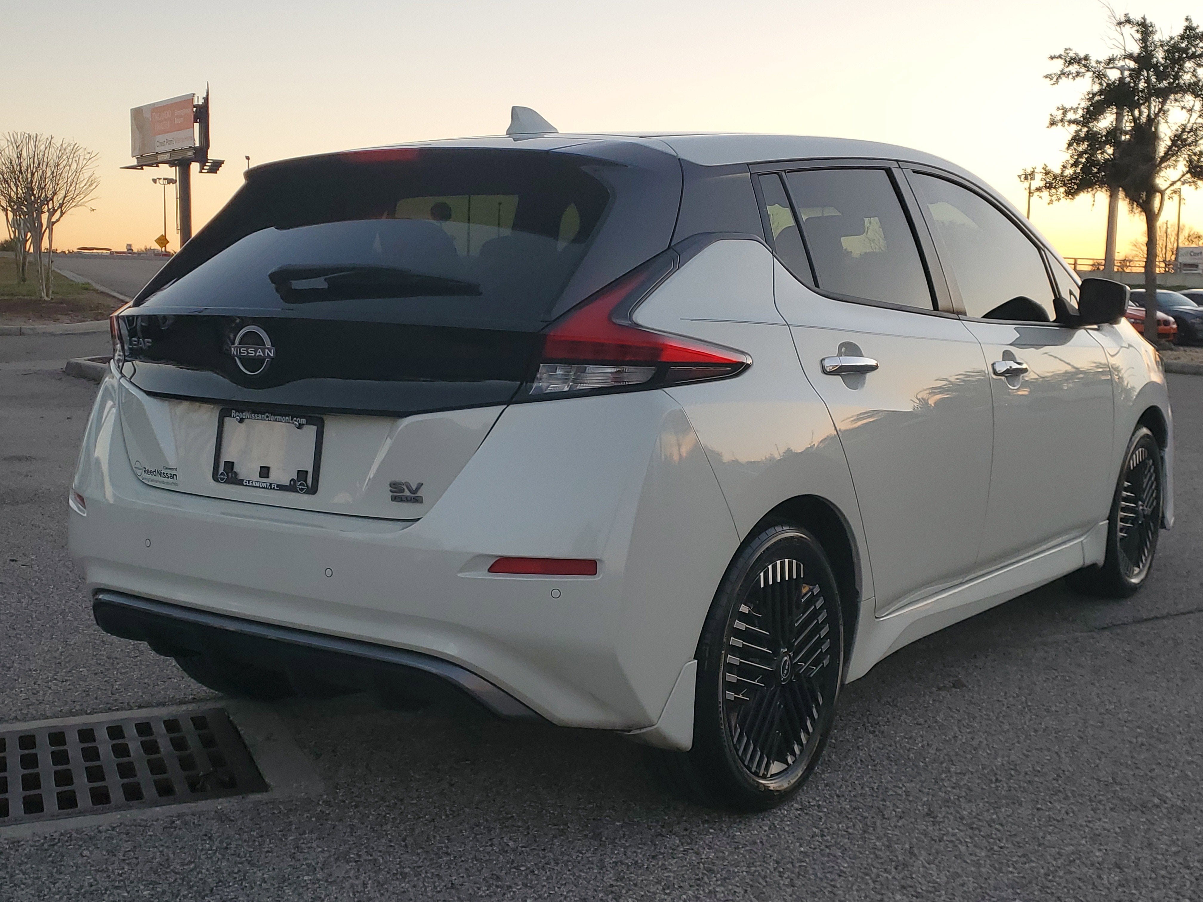 2024 Nissan LEAF SV PLUS