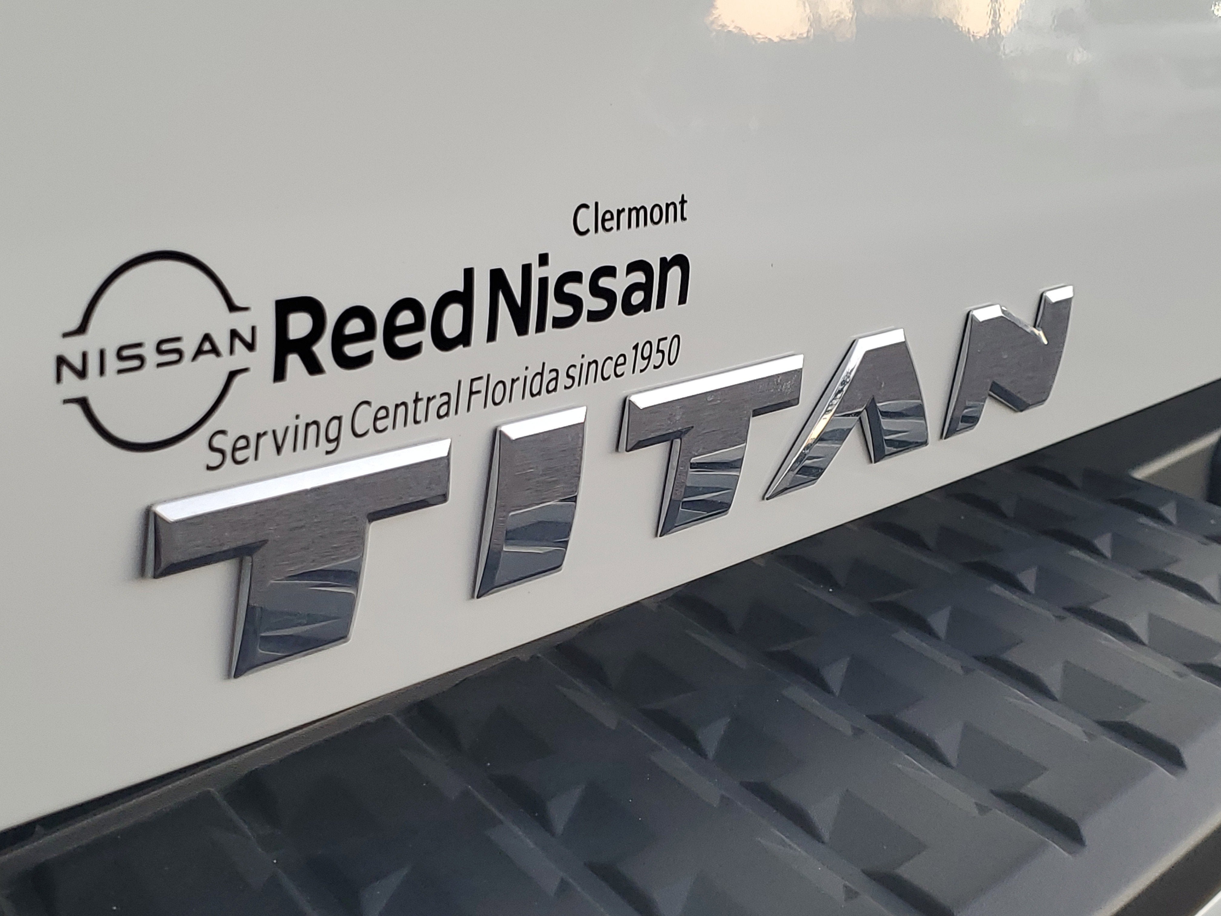 2024 Nissan Titan SV