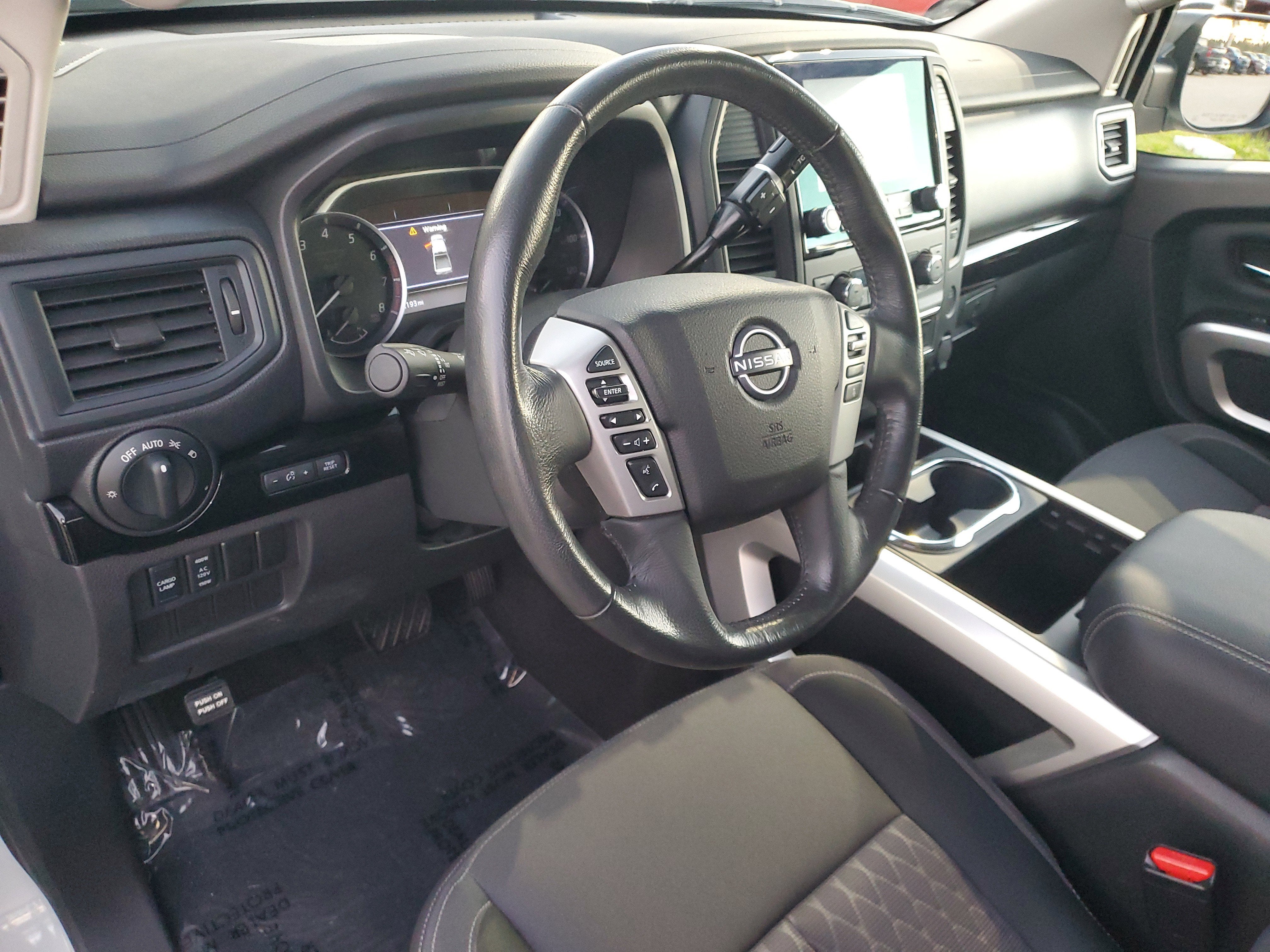 2024 Nissan Titan SV