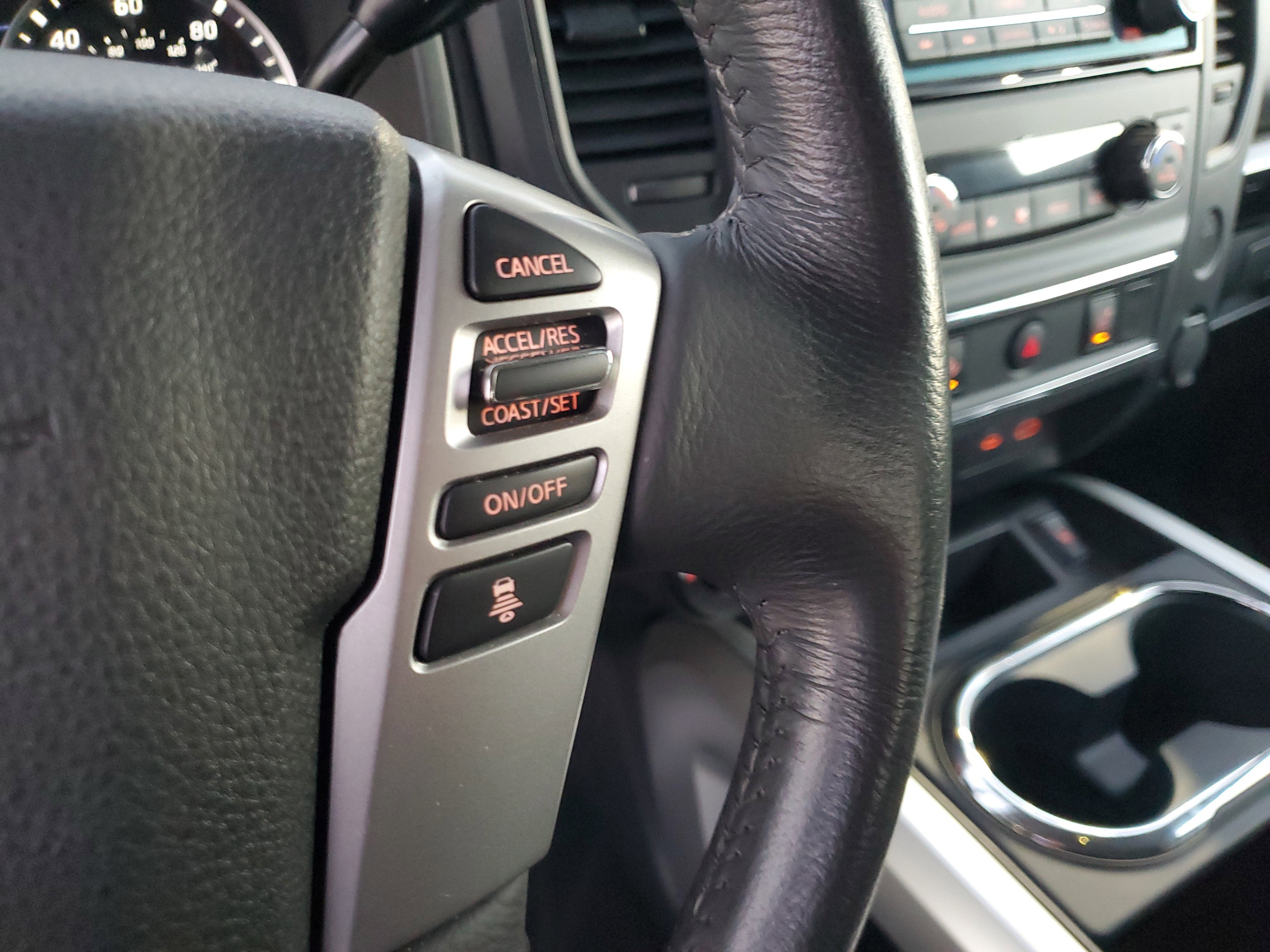 2024 Nissan Titan SV