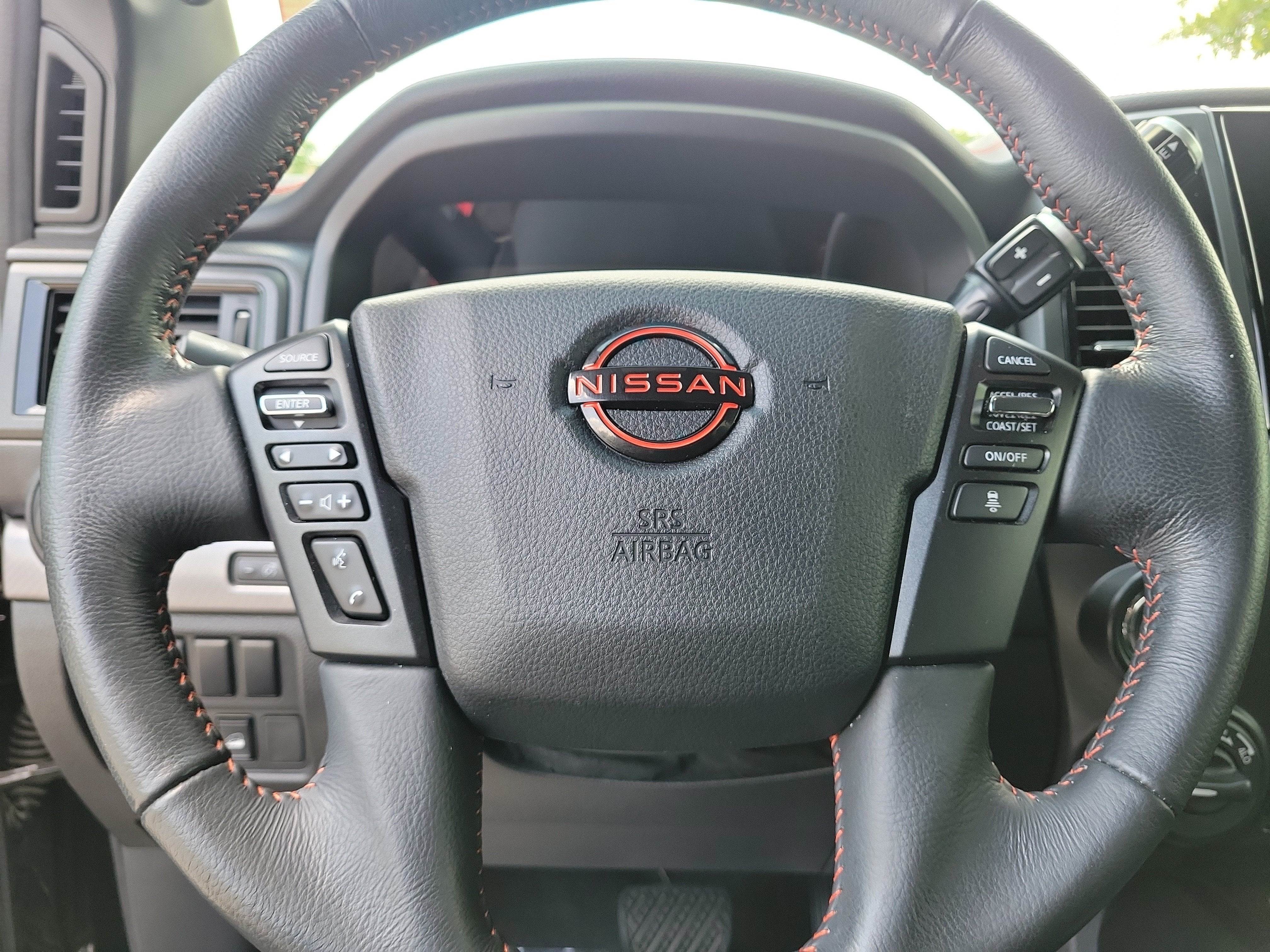 2024 Nissan Titan PRO-4X