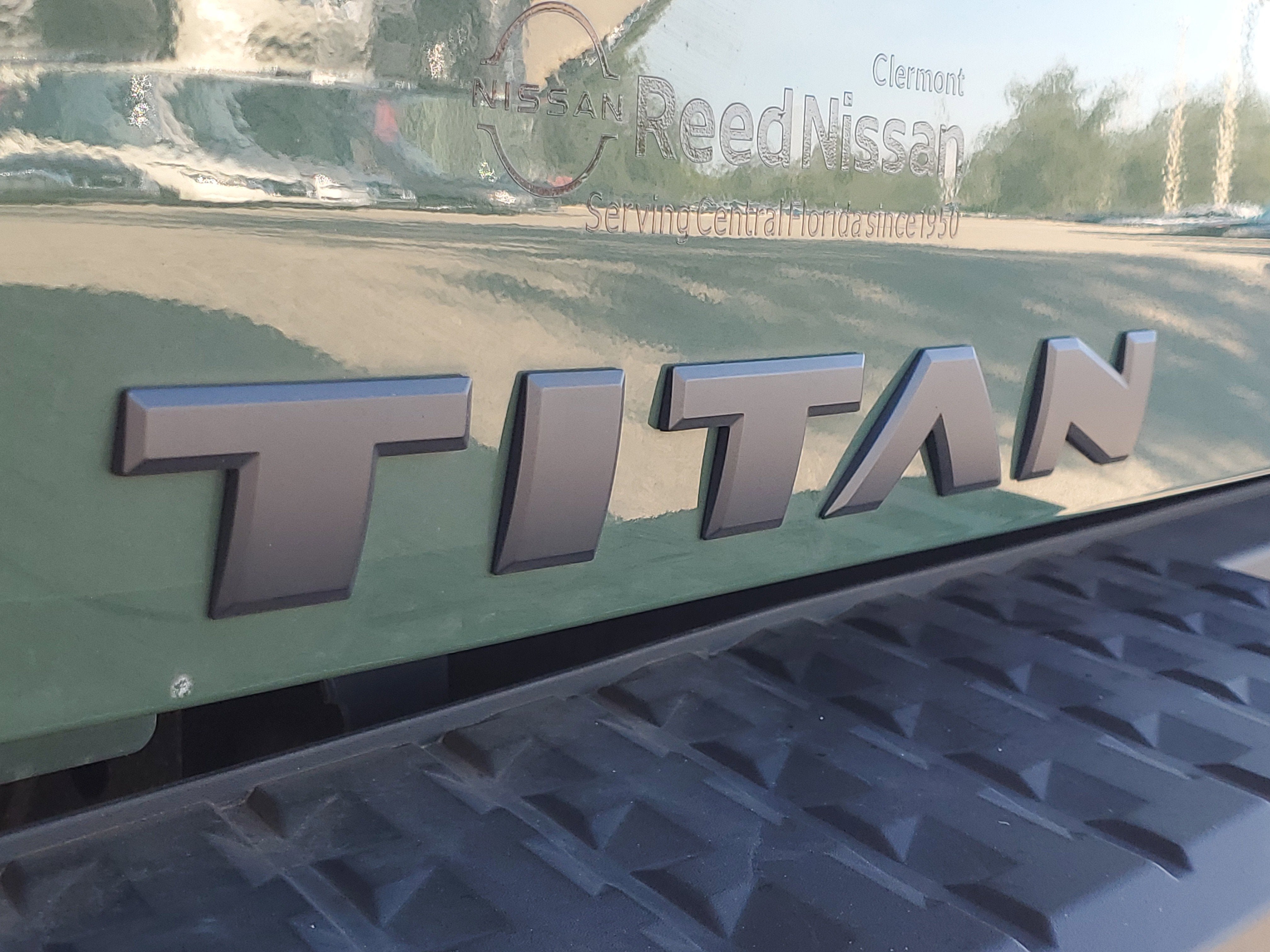 2024 Nissan Titan SV