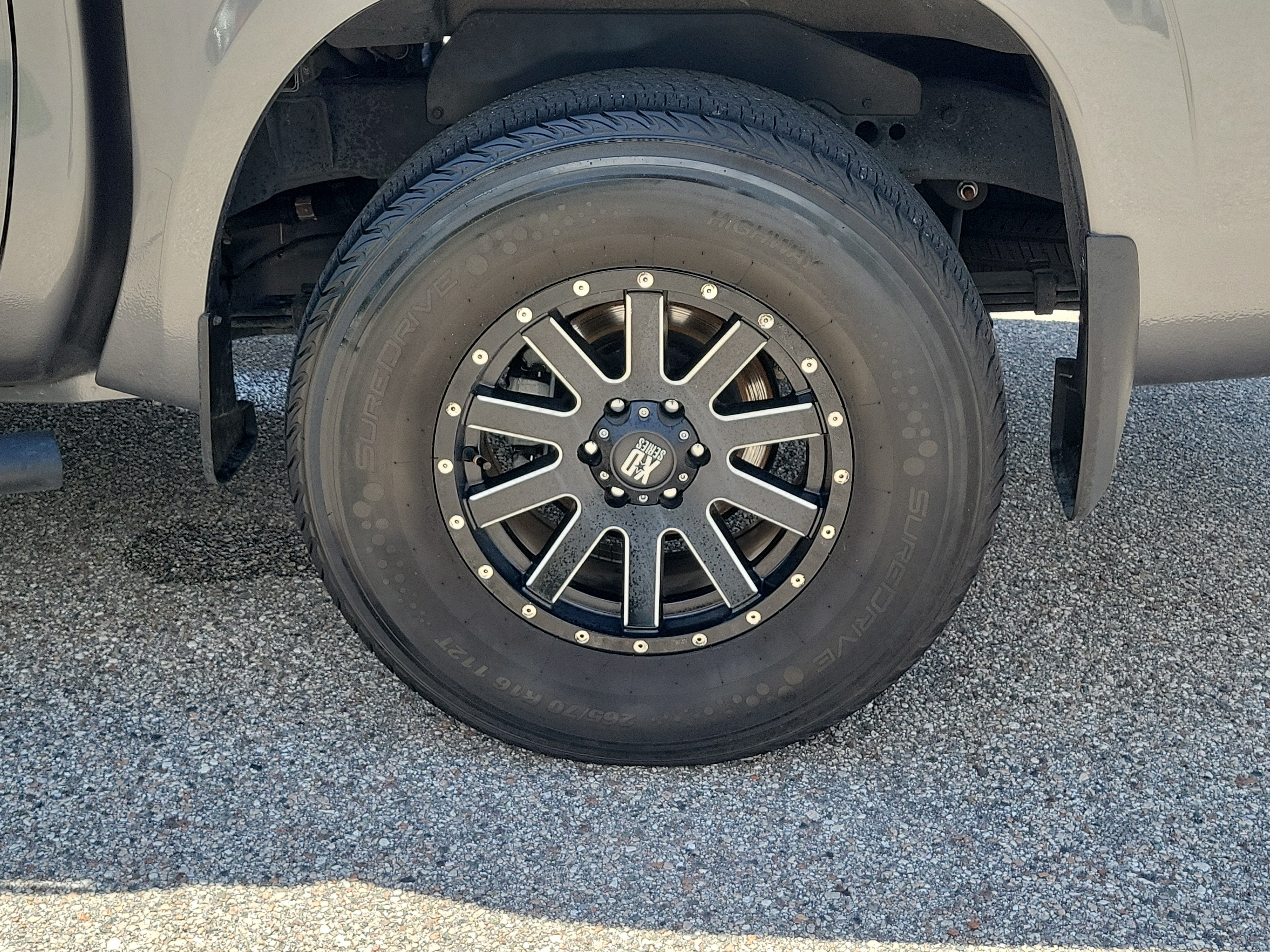 2024 Nissan Frontier SV
