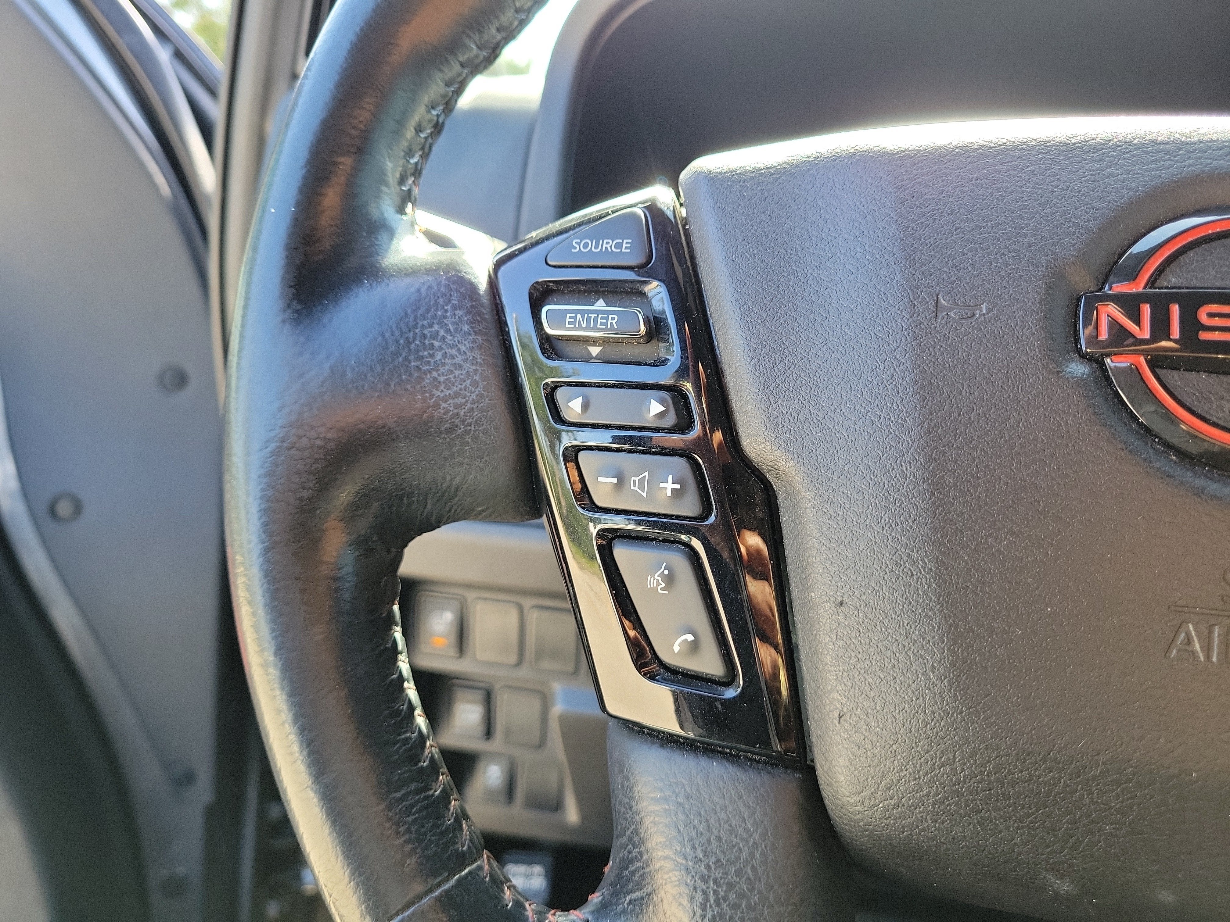 2022 Nissan Frontier PRO-X