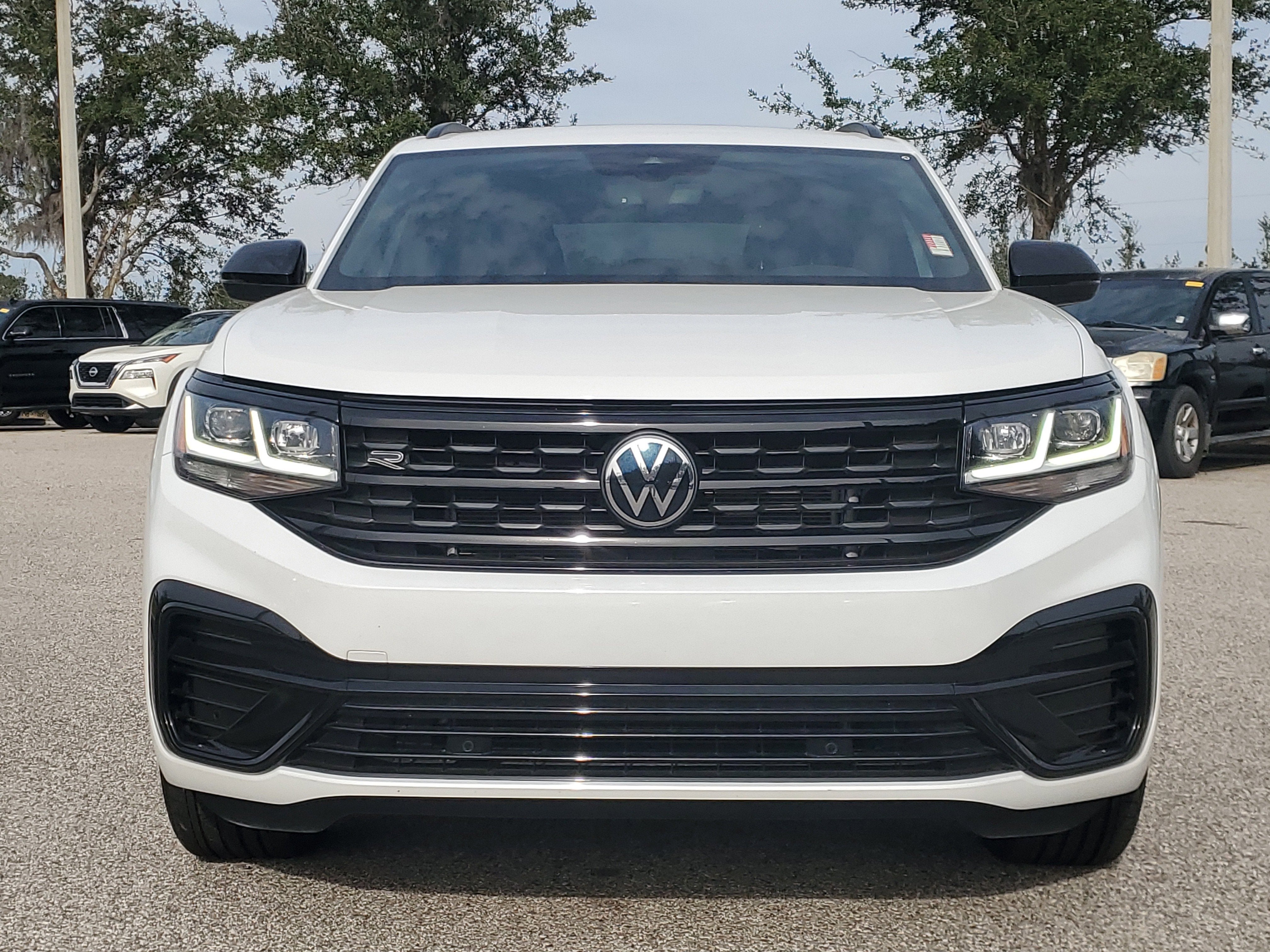 2023 Volkswagen Atlas Cross Sport 3.6L V6 SEL R-Line Black