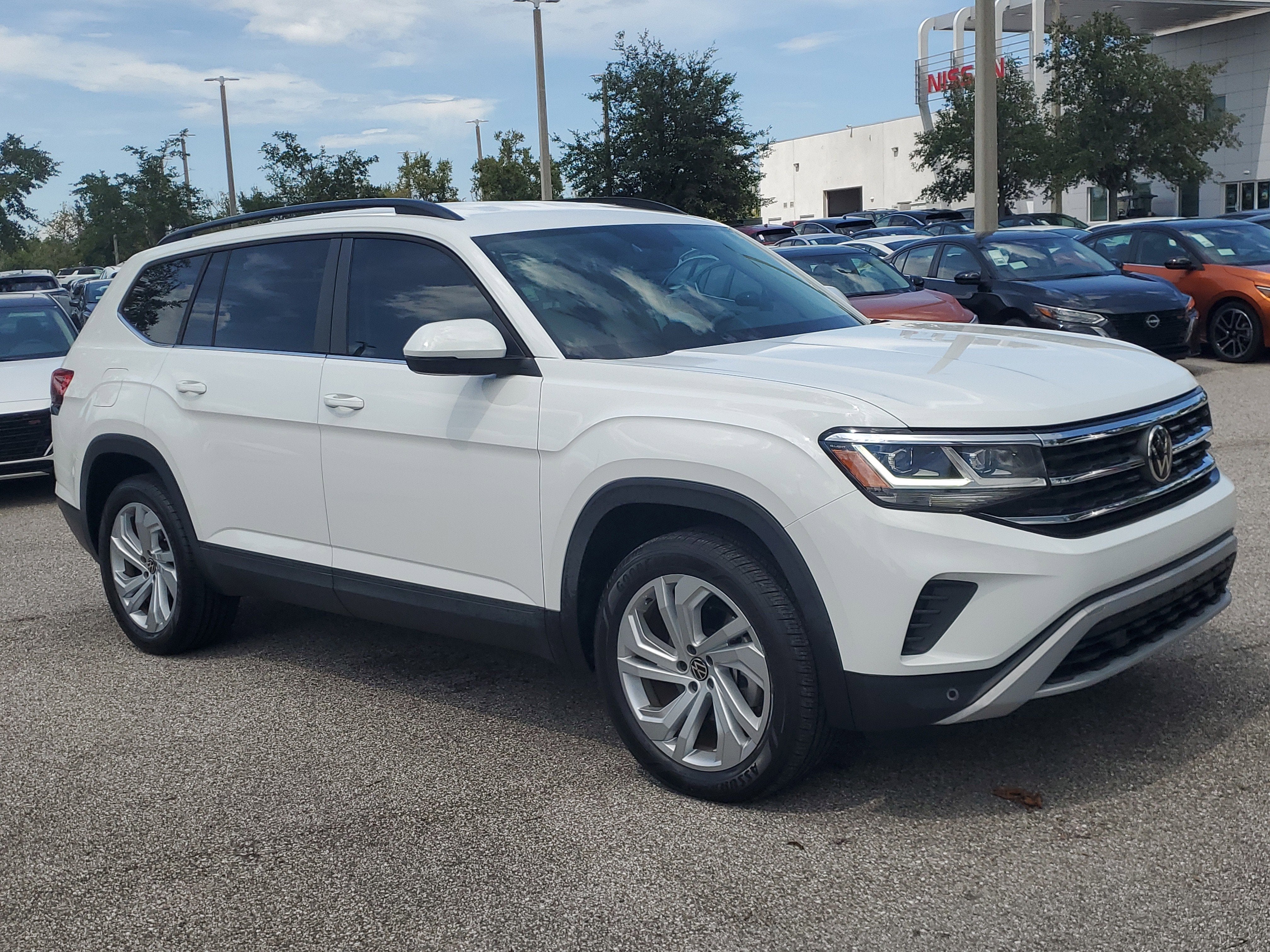 2022 Volkswagen Atlas 3.6L V6 SE w/Technology