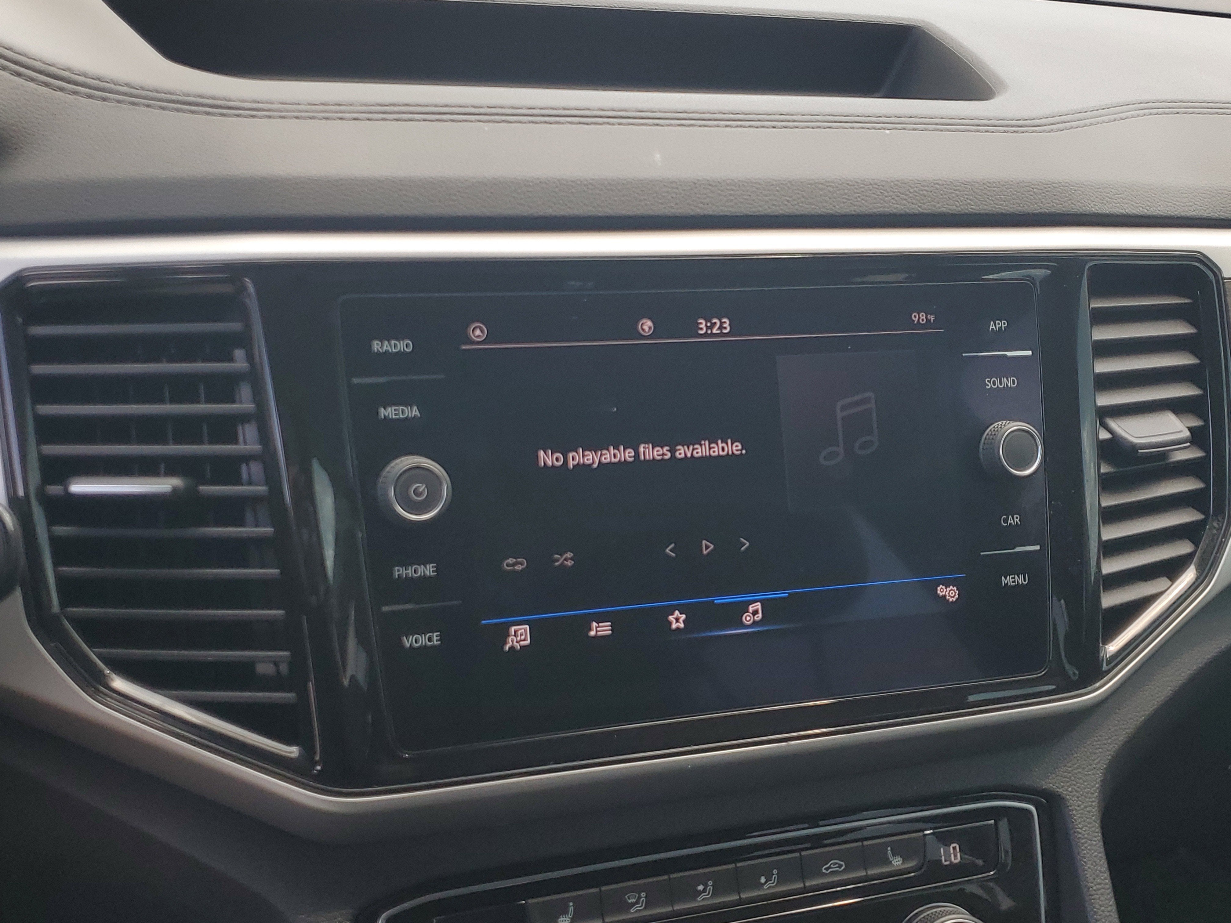 2022 Volkswagen Atlas 3.6L V6 SE w/Technology