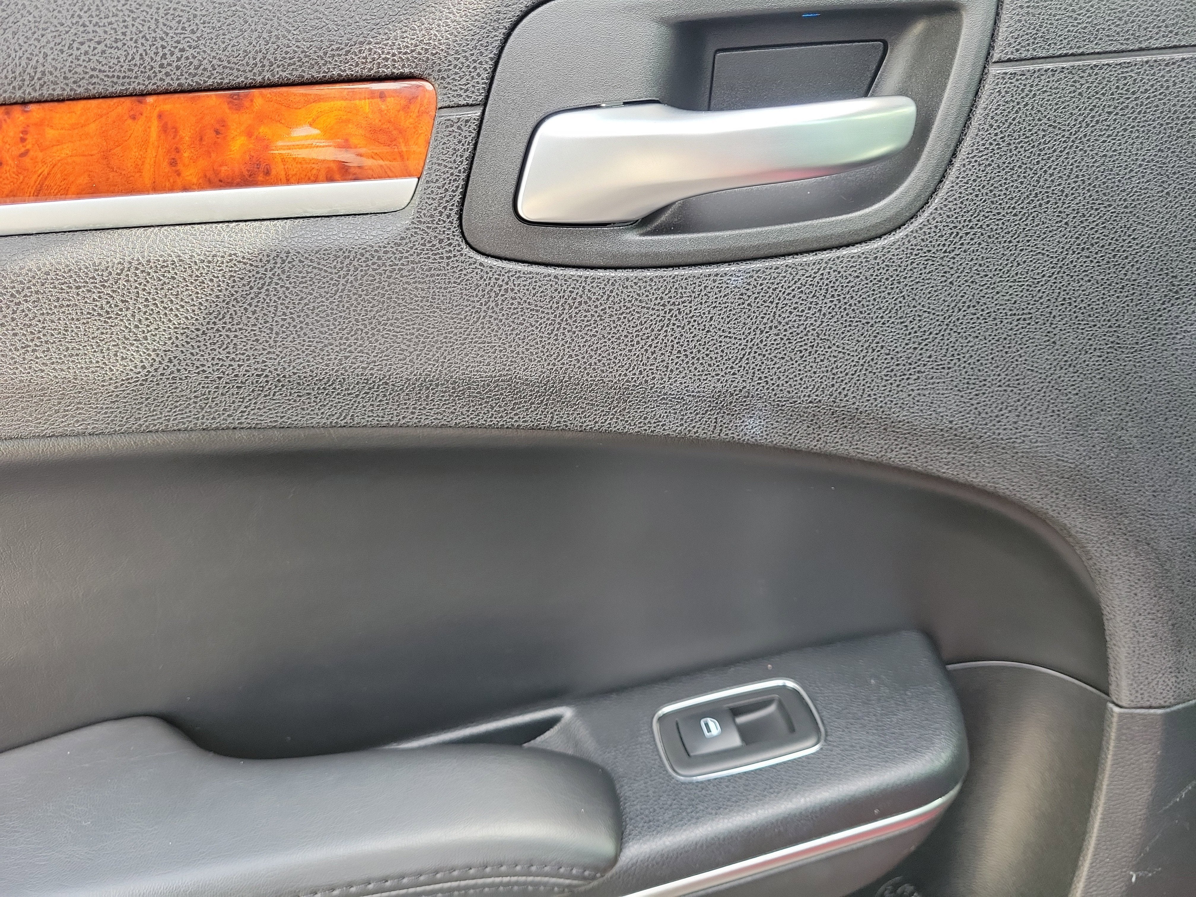 2014 Chrysler 300 Base
