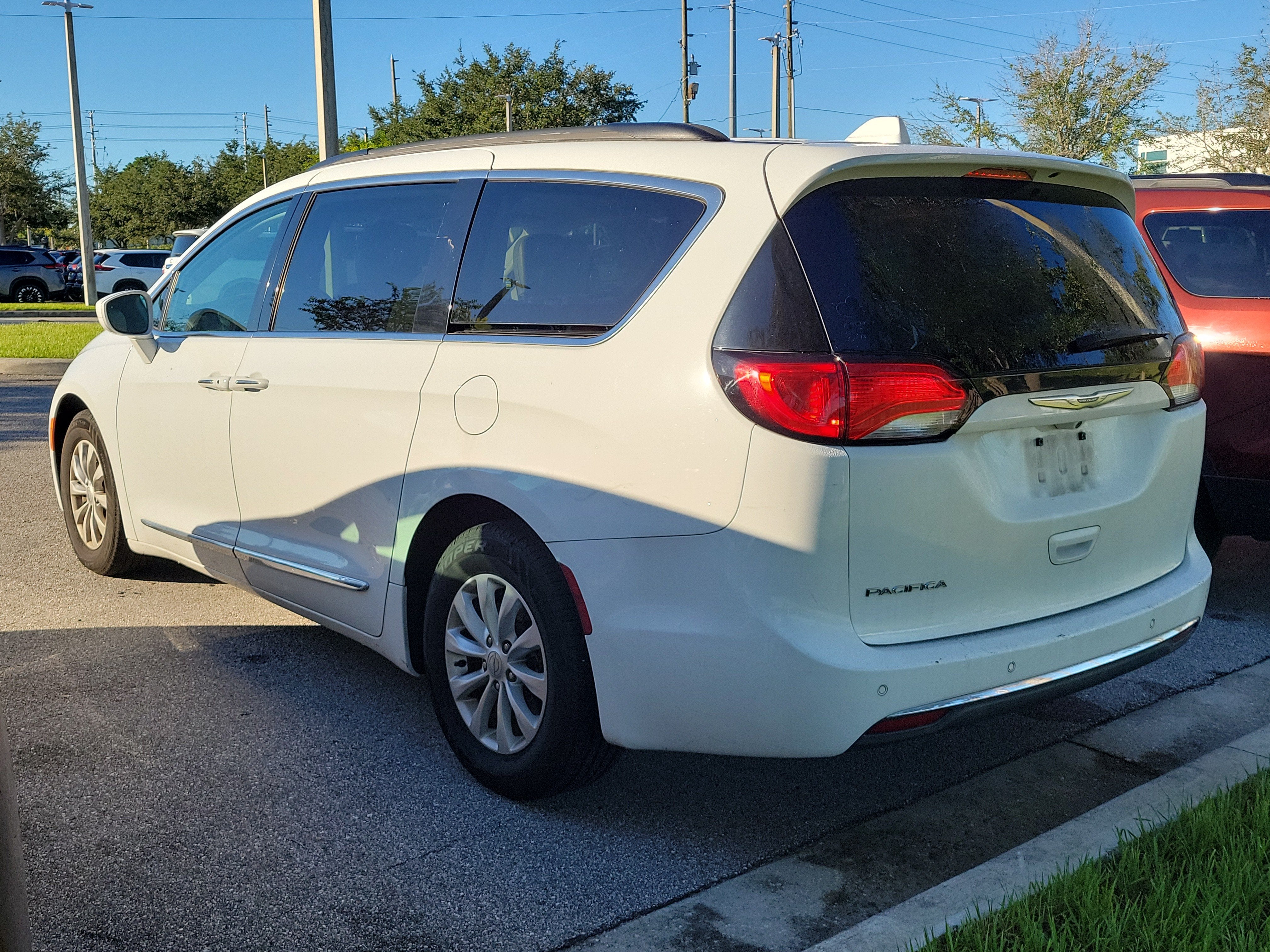 2017 Chrysler Pacifica Touring-L