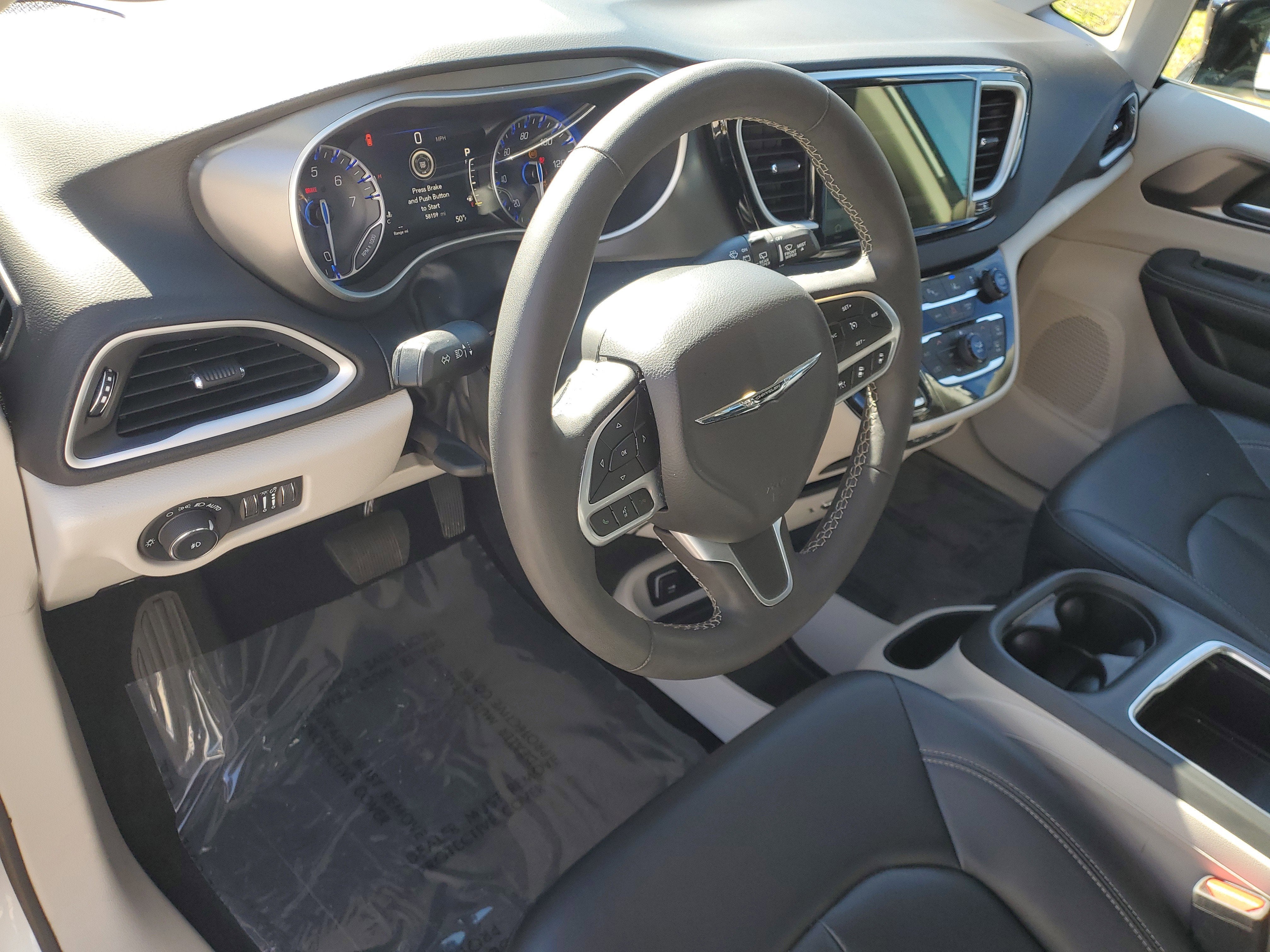 2024 Chrysler Pacifica Touring L