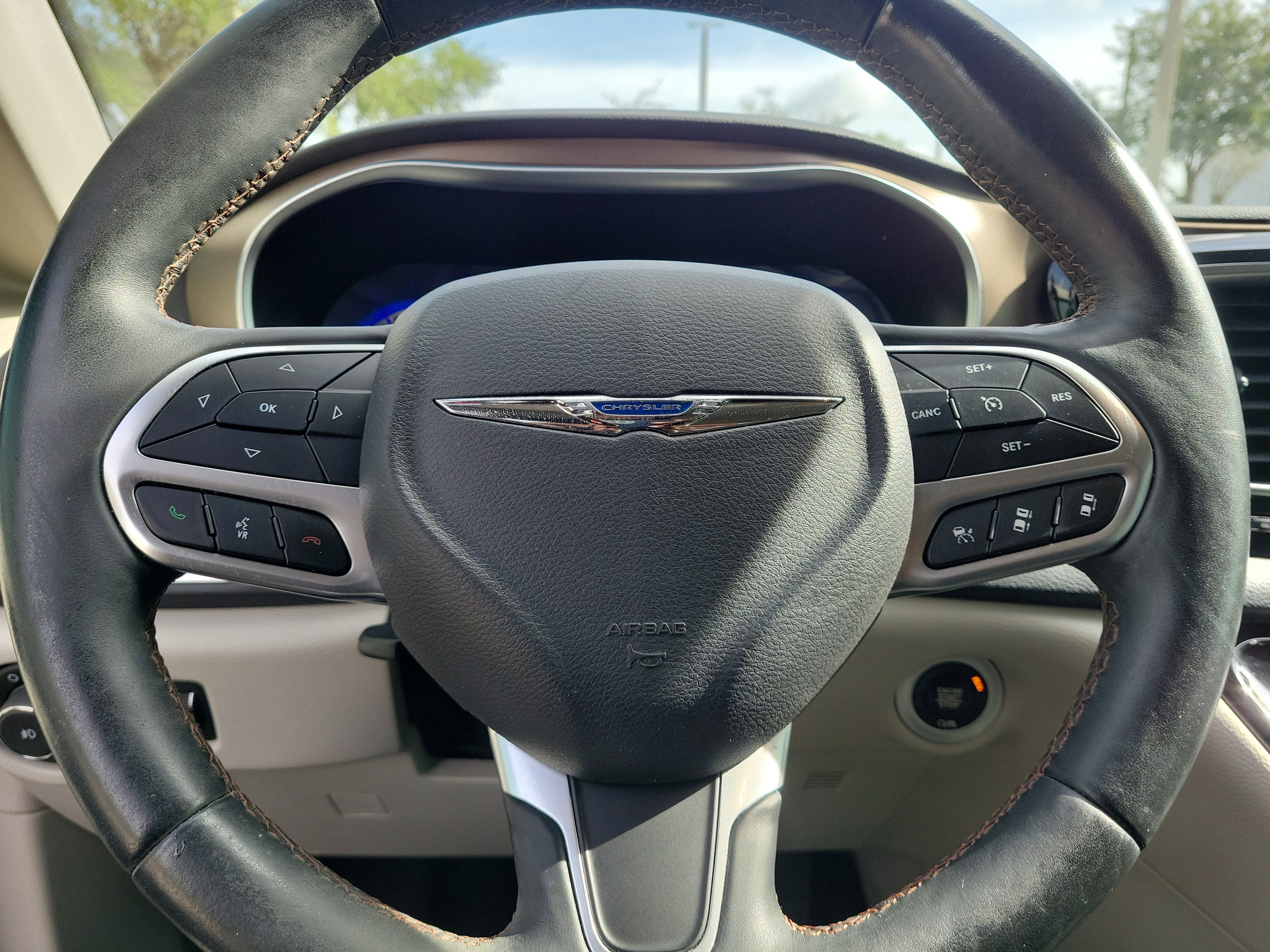 2017 Chrysler Pacifica Touring-L Plus