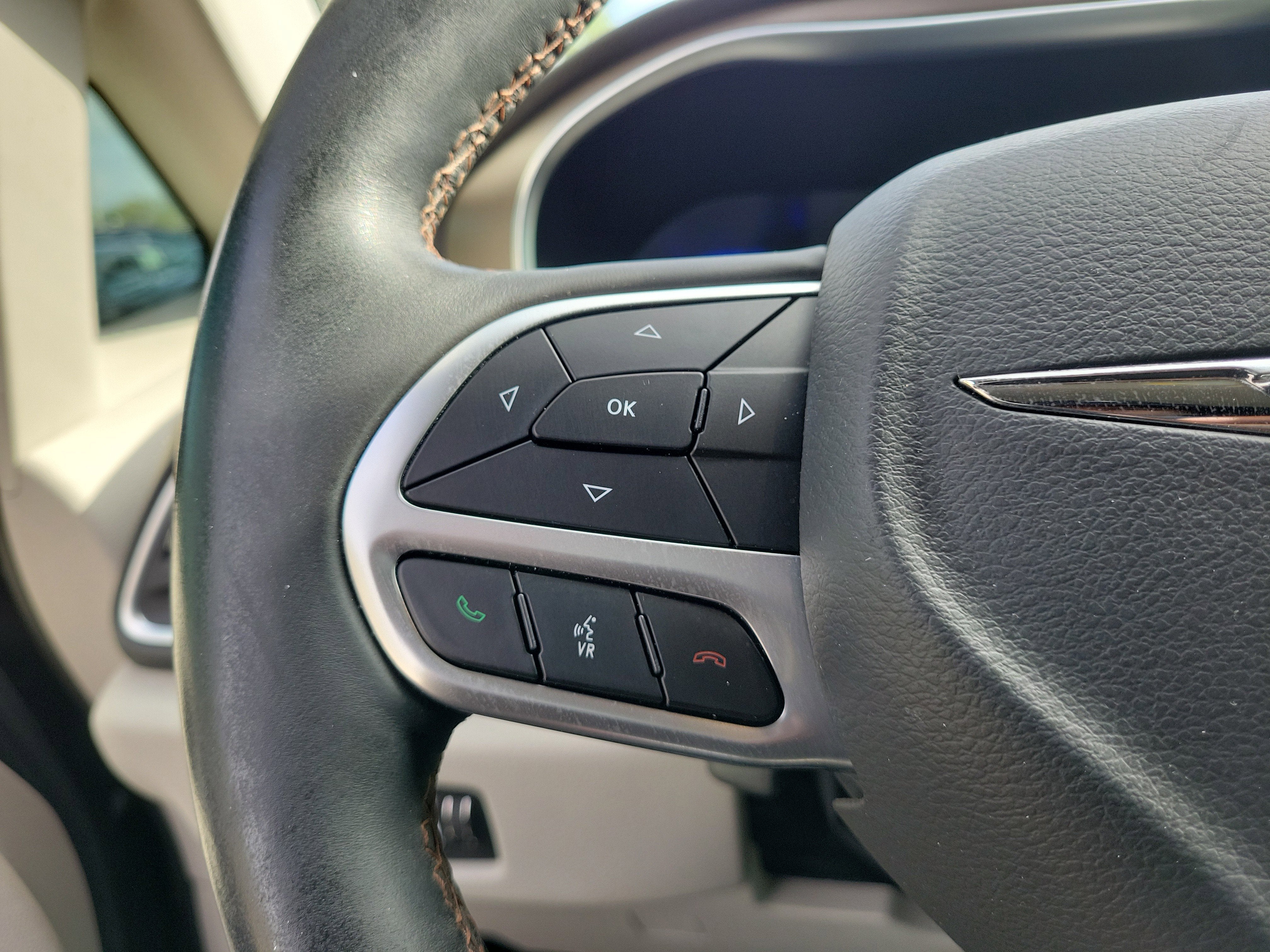 2017 Chrysler Pacifica Touring-L Plus