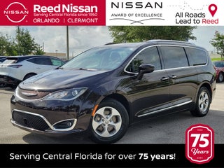 2017 Chrysler Pacifica Touring-L Plus